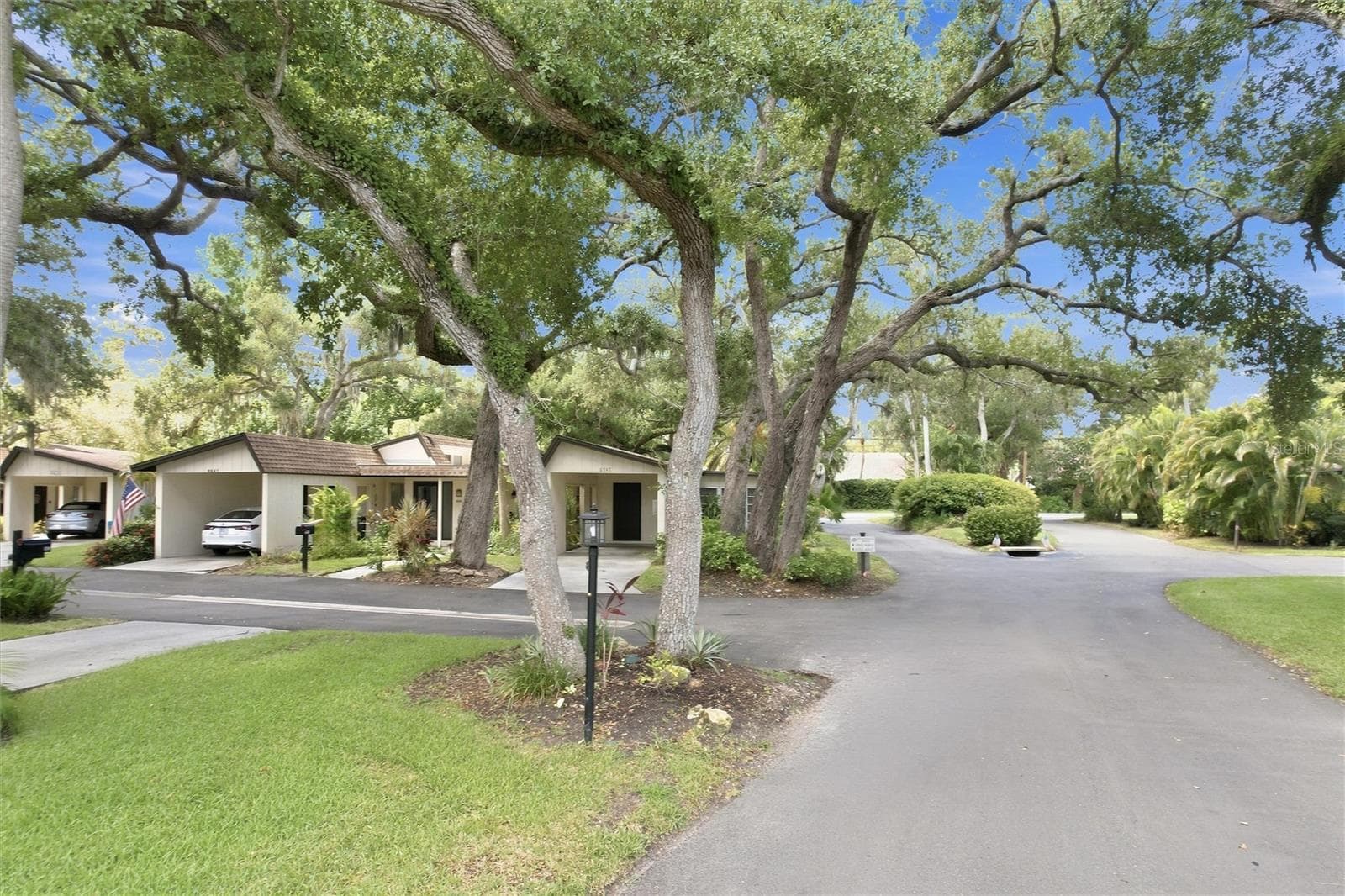 Villa at 6947 WOODWIND DR #77, SARASOTA, photo 2 of 40