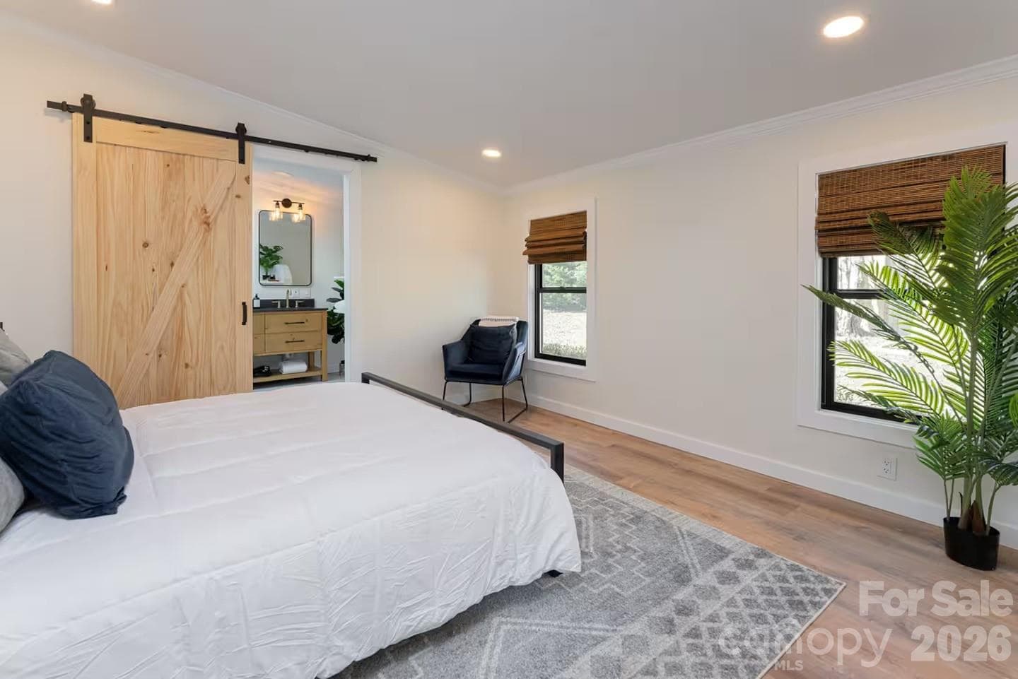 Single Family Residence at 2 Shady Oak Lane, Arden, photo 13 of 51