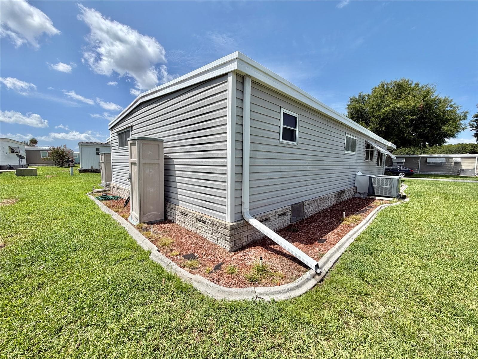 Mobile Home at 115 GARDENIA WAY, LEESBURG, photo 65 of 70