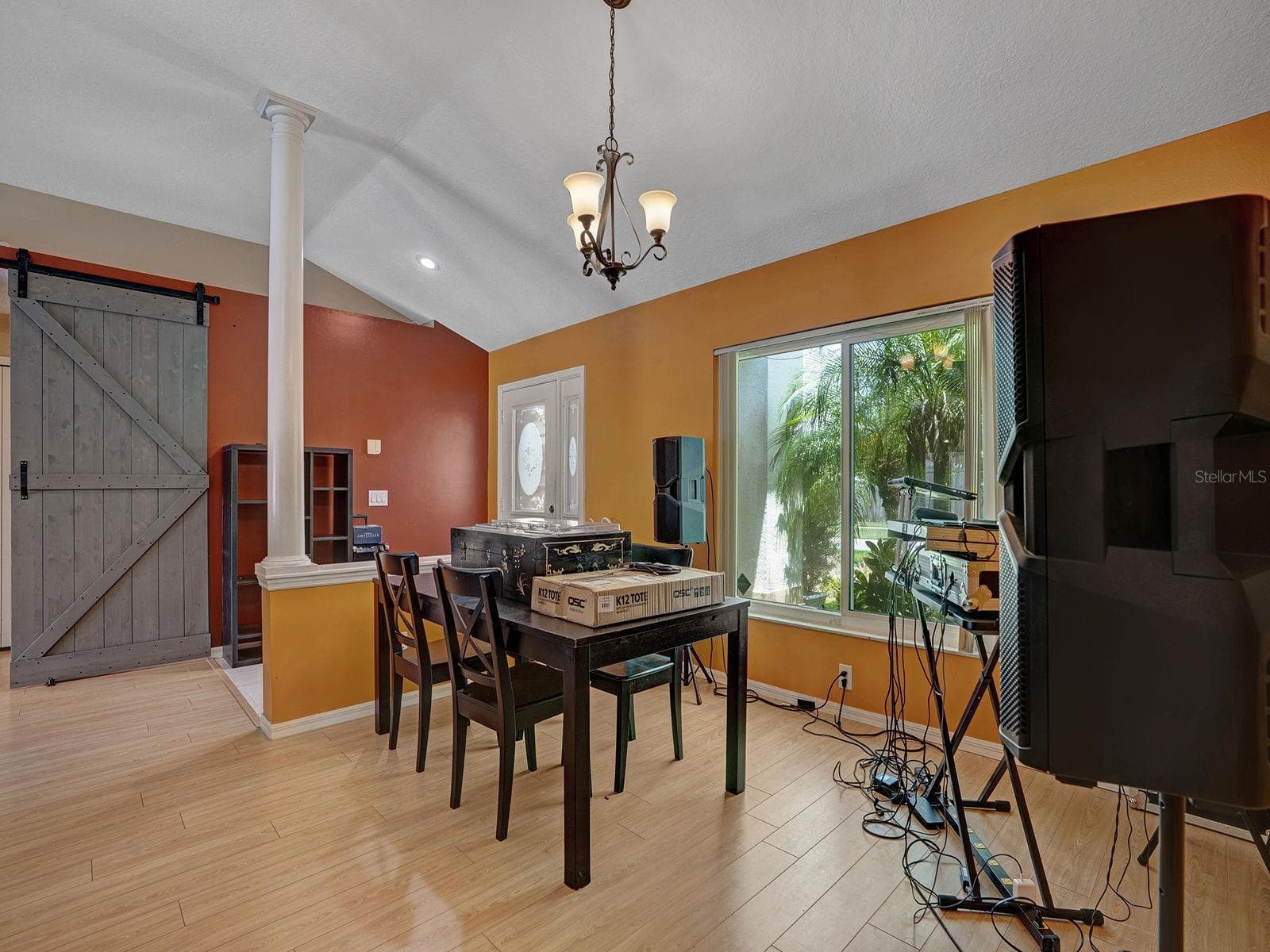 Single Family Residence at 6310 TURTLE CREEK BLVD, TAMPA, photo 5 of 40