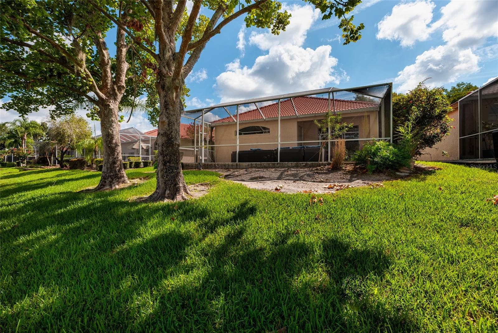HOA takes care of your lawn! - 1338 DARTFORD DR, TARPON SPRINGS
