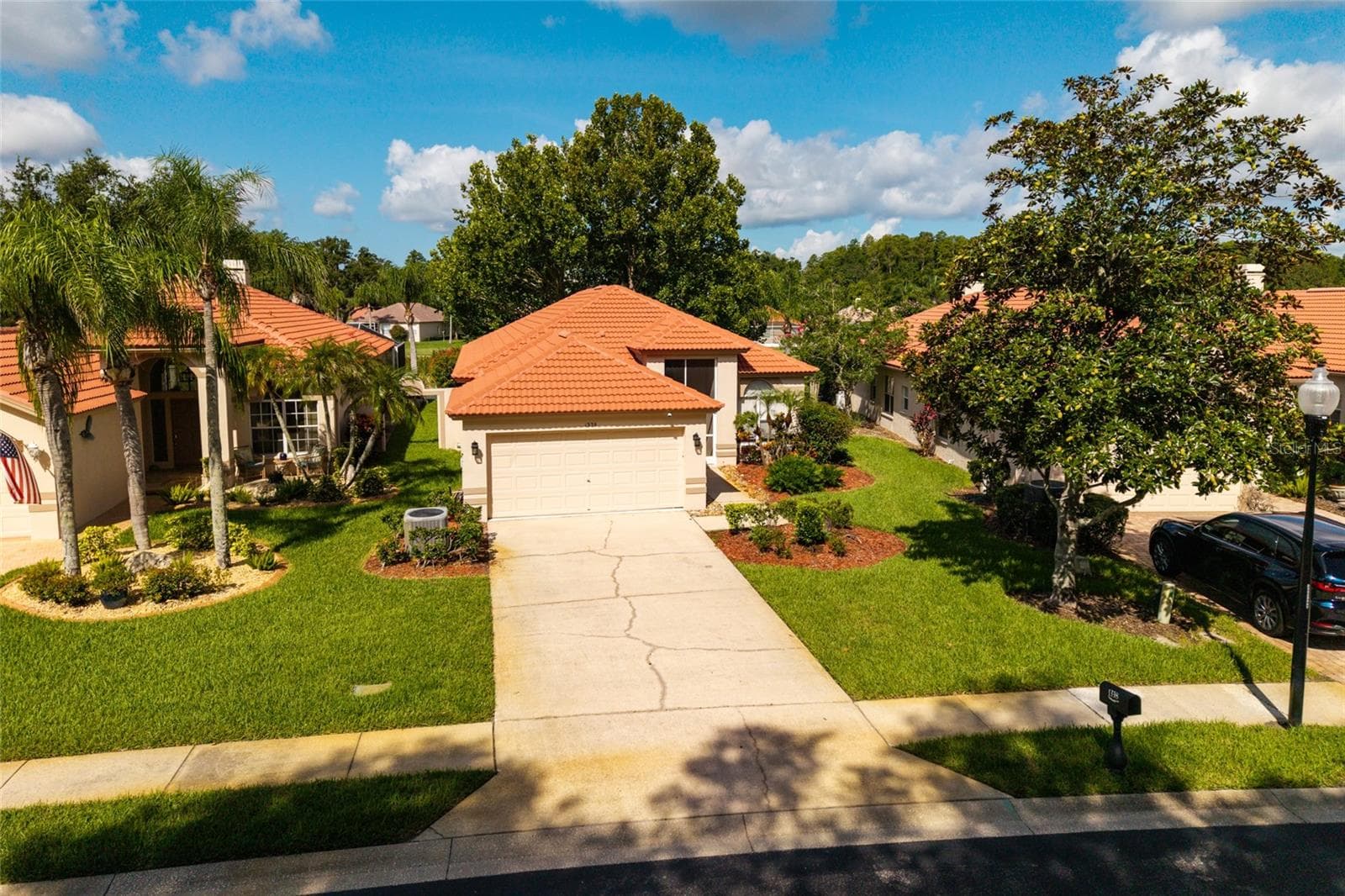 Aerial view of front of home - 1338 DARTFORD DR, TARPON SPRINGS