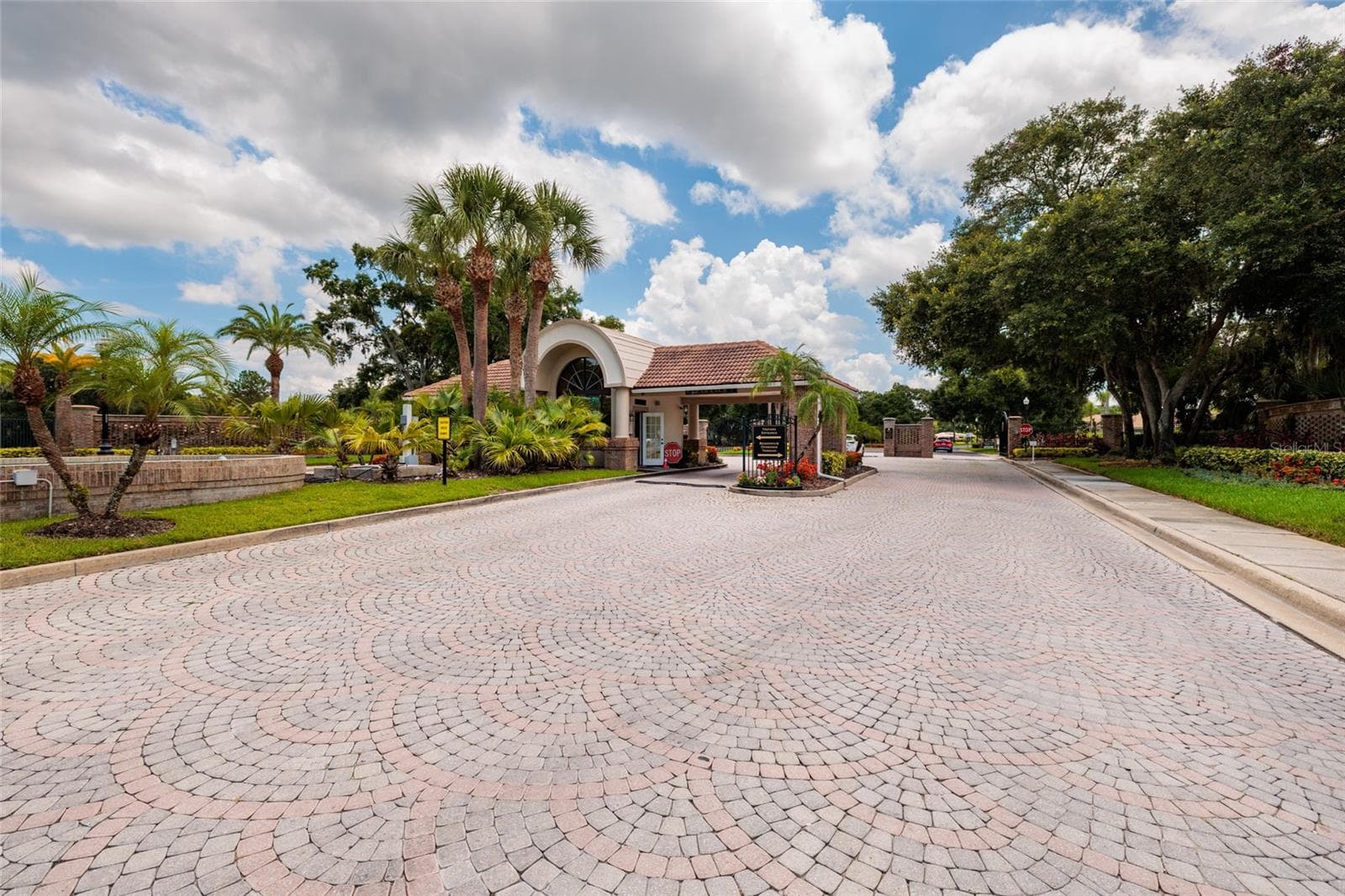 Guarded, gated community - 1338 DARTFORD DR, TARPON SPRINGS