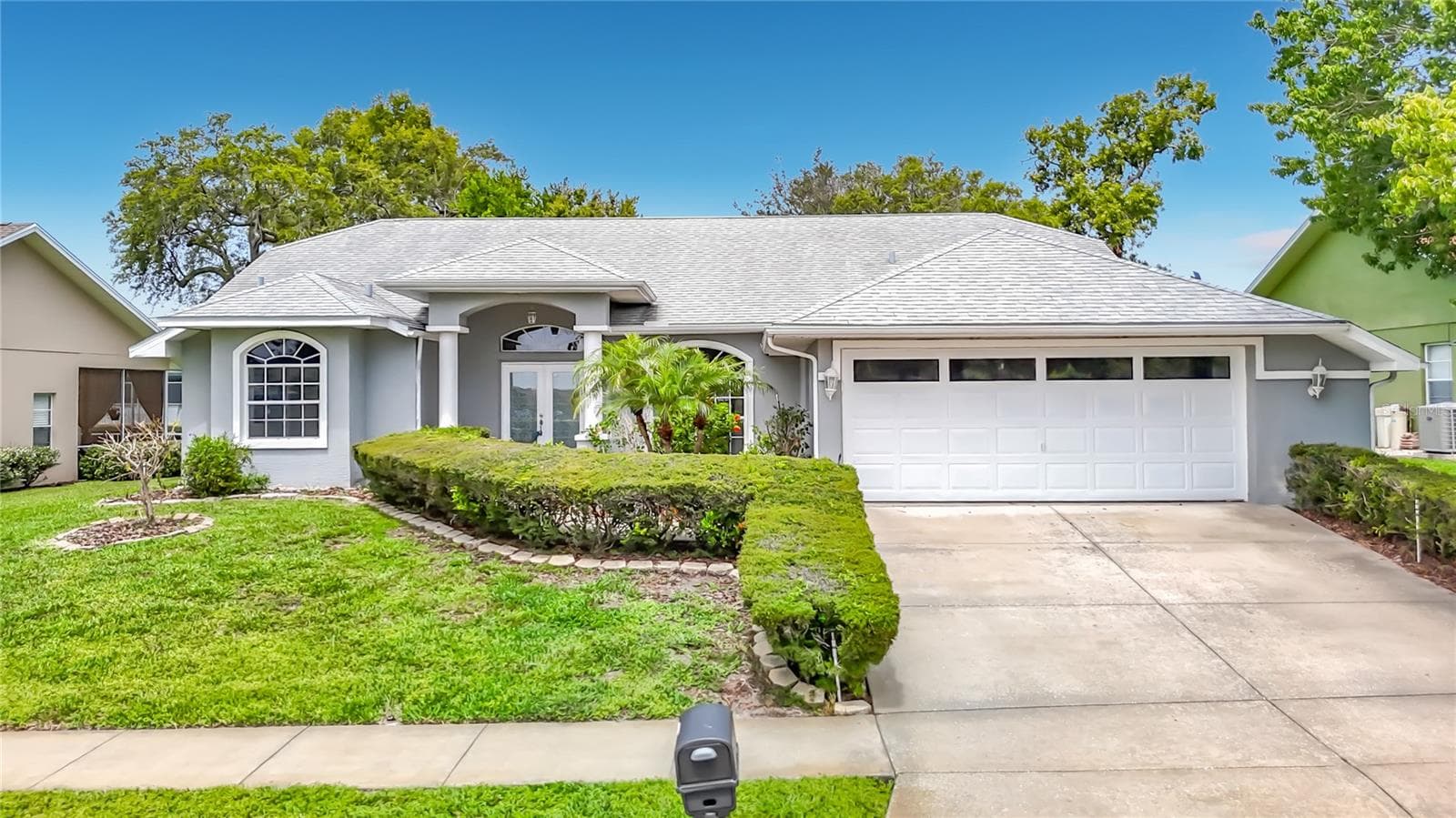 13827 WOODWARD DR