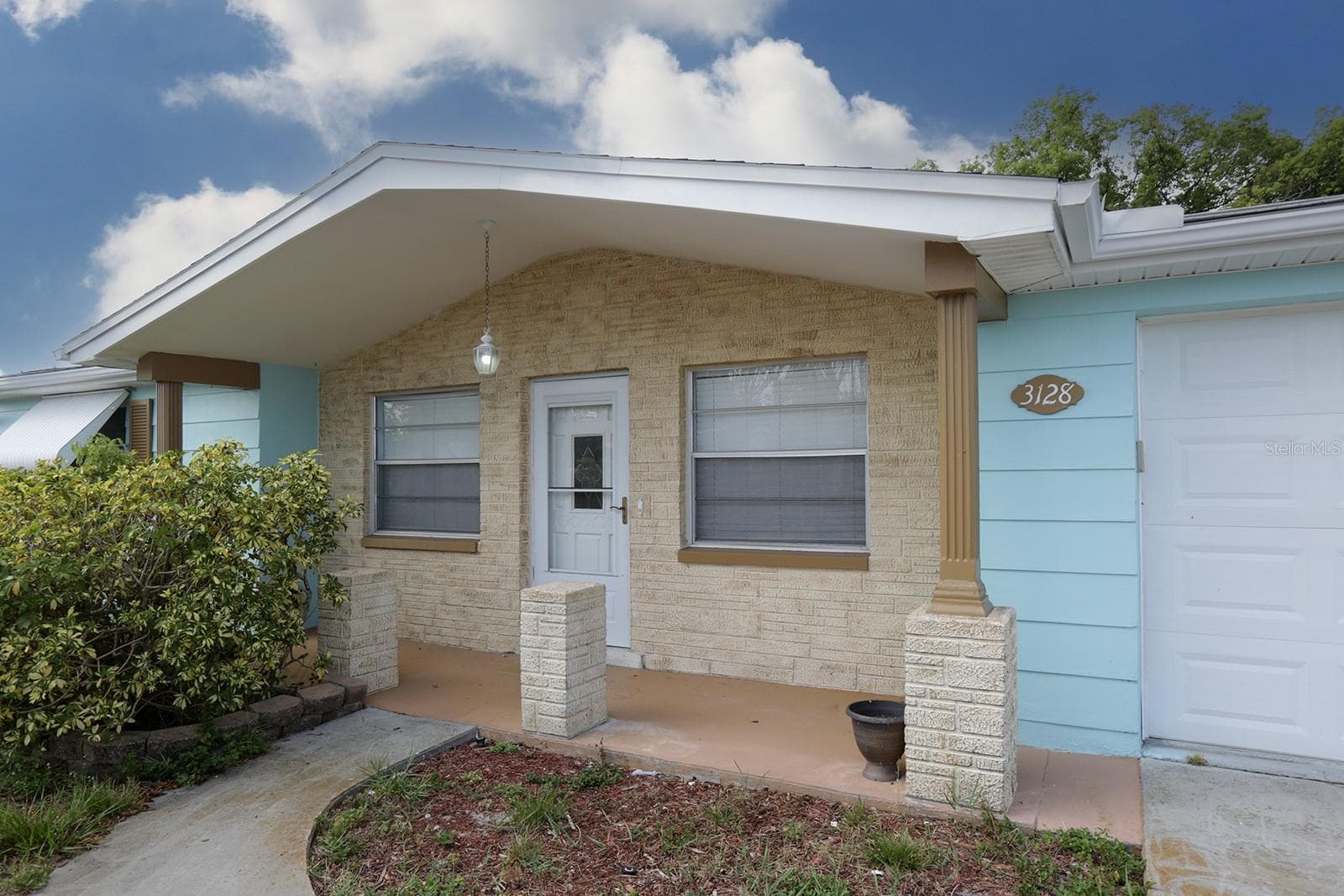 Single Family Residence at 3128 KILBURN RD, HOLIDAY, photo 2 of 23