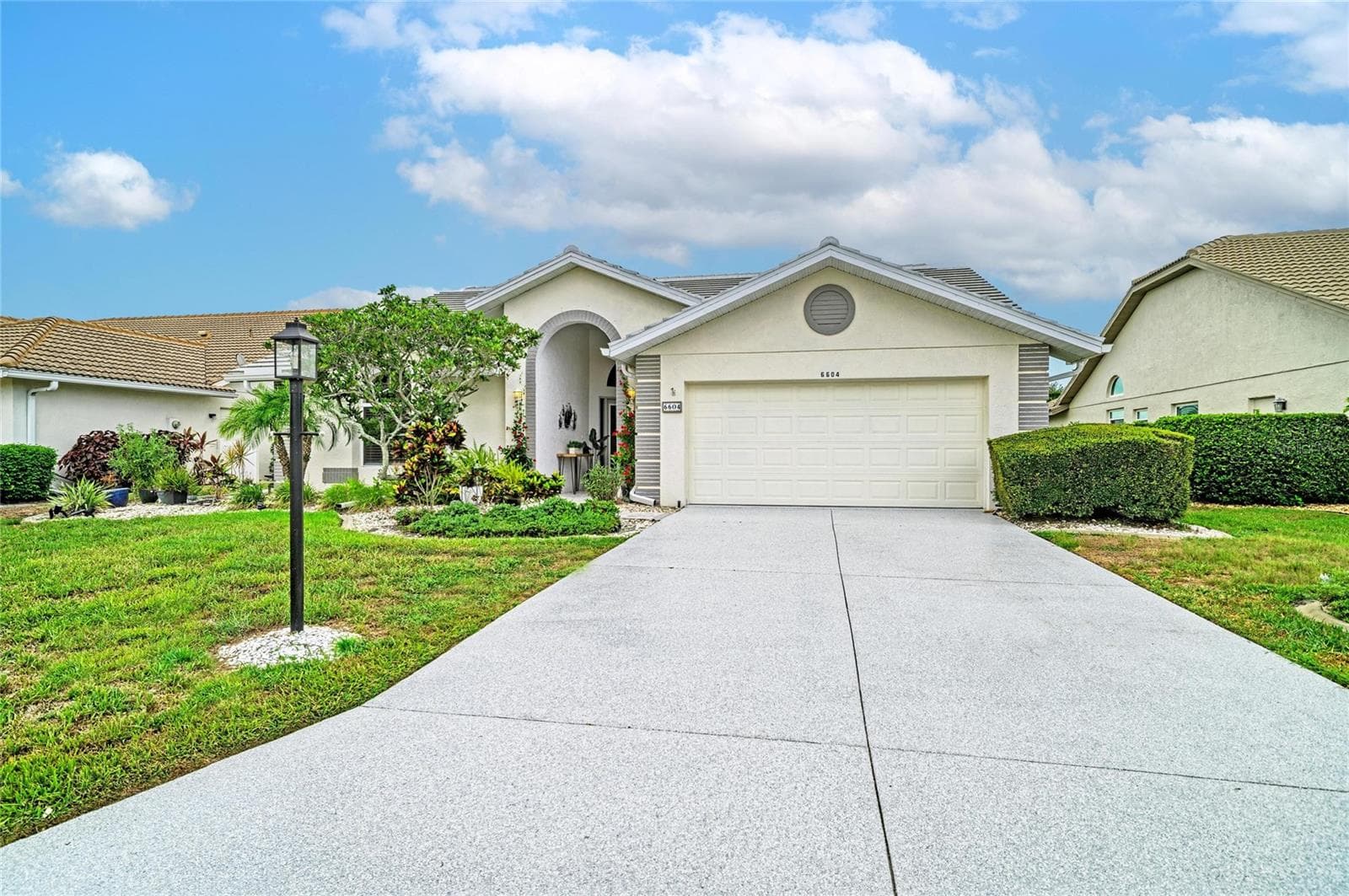 Single Family Residence at 6604 STONE RIVER RD, BRADENTON, photo 2 of 69