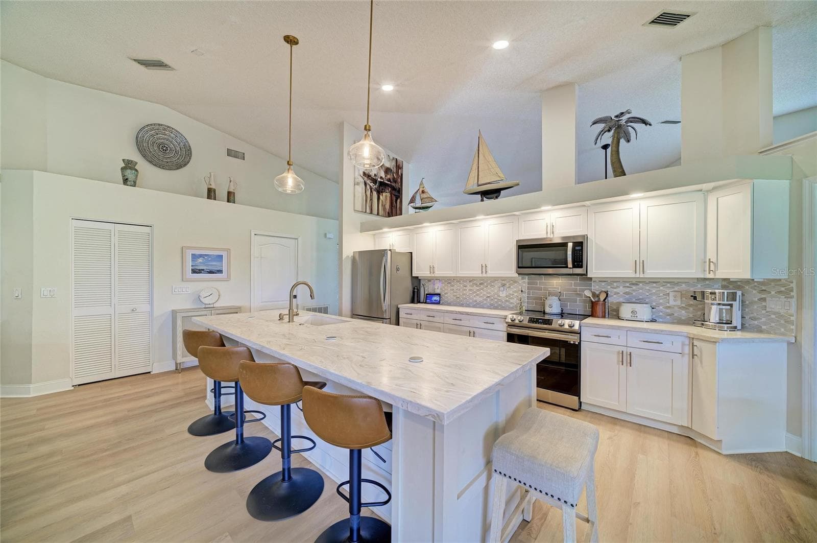 Single Family Residence at 6604 STONE RIVER RD, BRADENTON, photo 15 of 69