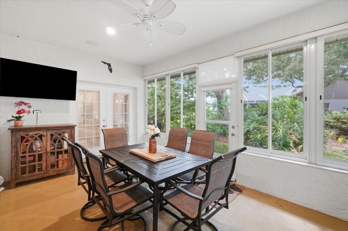 Florida room - 3158 BEAUCHAMP CT, WINTER HAVEN