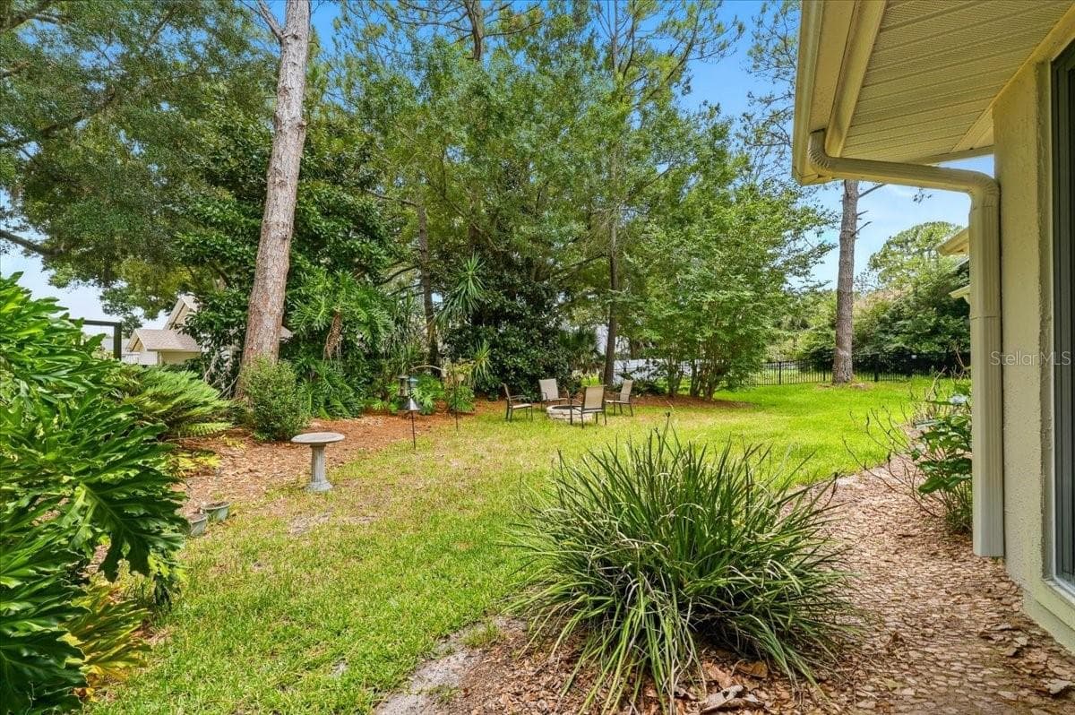 back yard view - 3158 BEAUCHAMP CT, WINTER HAVEN