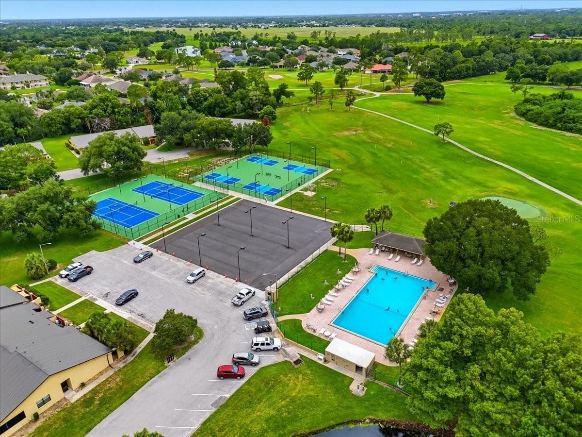 community amenities - 3158 BEAUCHAMP CT, WINTER HAVEN