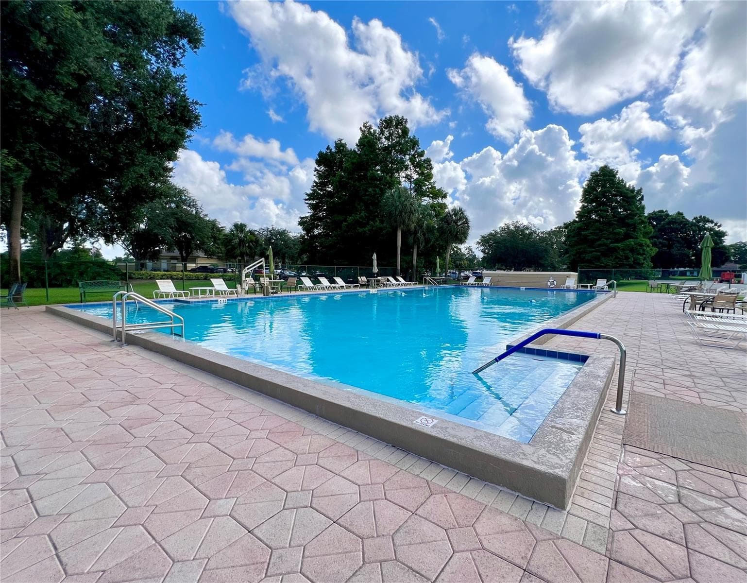 community pool - 3158 BEAUCHAMP CT, WINTER HAVEN