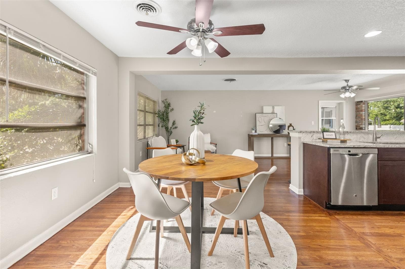 Single Family Residence at 820 RUGBY ST, ORLANDO, photo 9 of 30