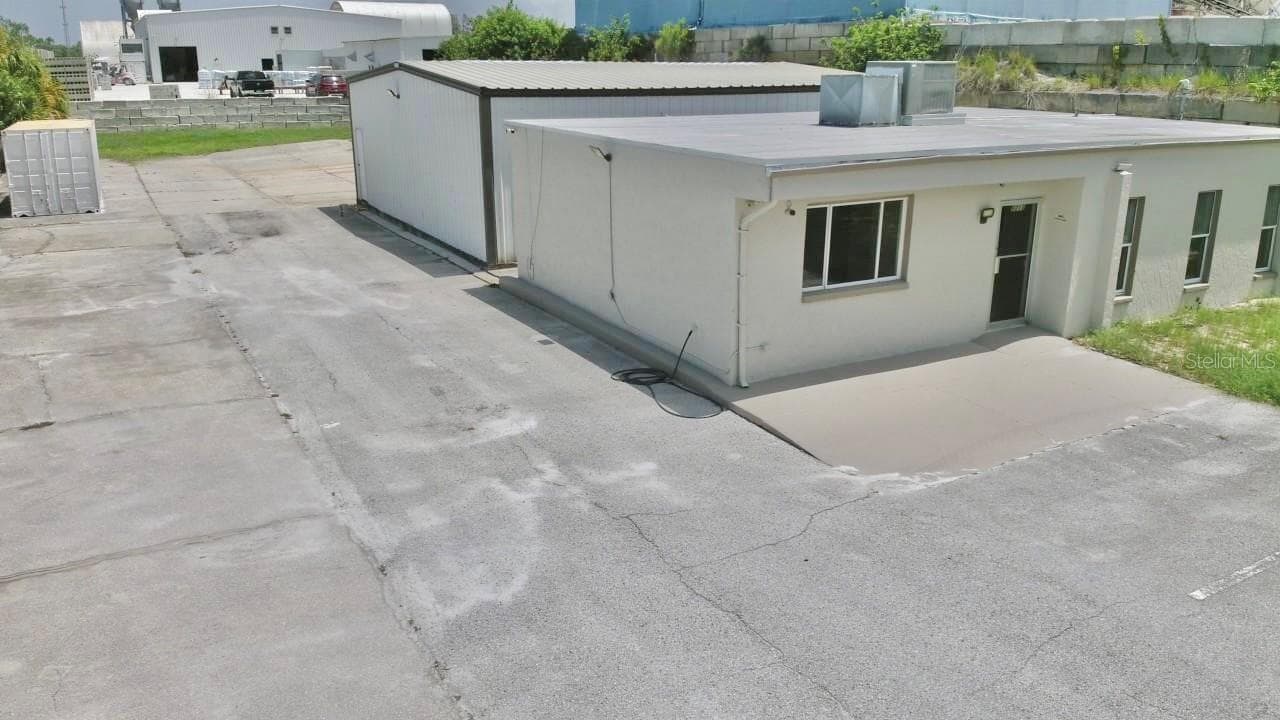 9213 DENTON AVE