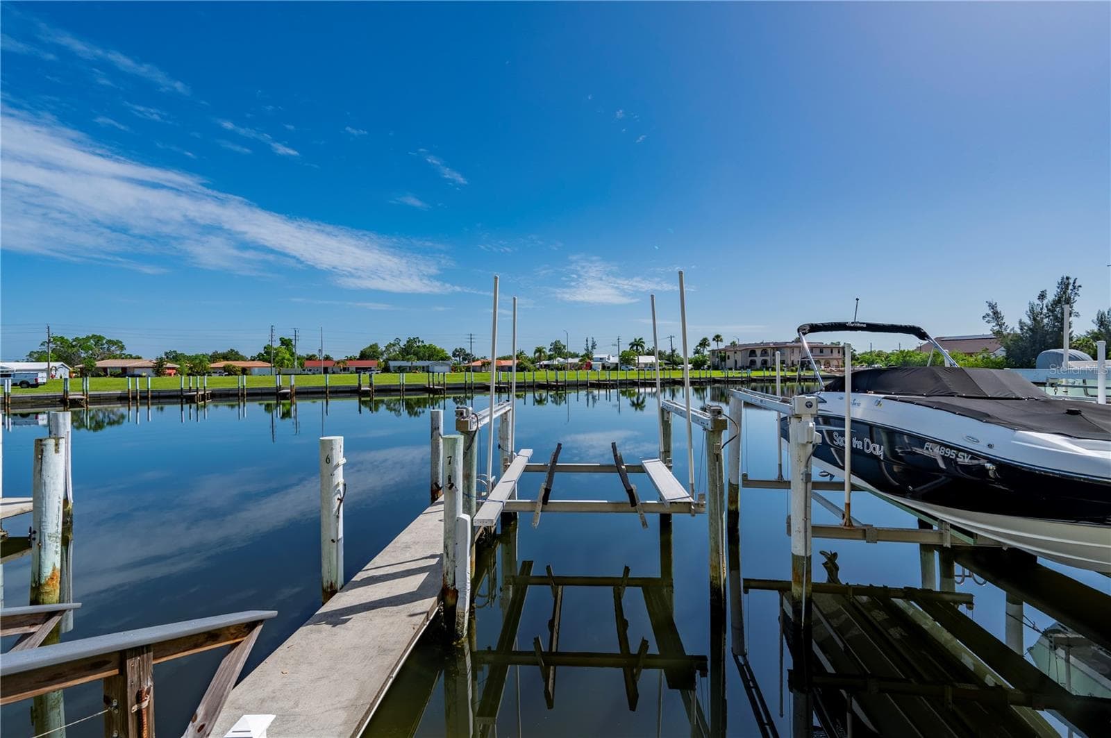 6000 lb boat lift - 1340 ROCK DOVE CT #123, PUNTA GORDA