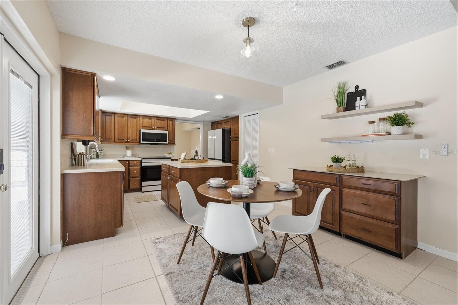 Single Family Residence at 11007 THERESA ARBOR DR, TAMPA, photo 18 of 61