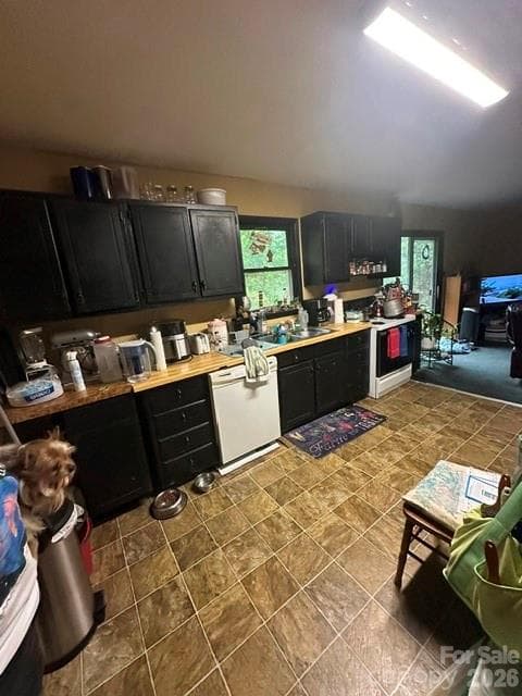 Single Family Residence at 138 Heavenly View Drive, Sylva, photo 6 of 16