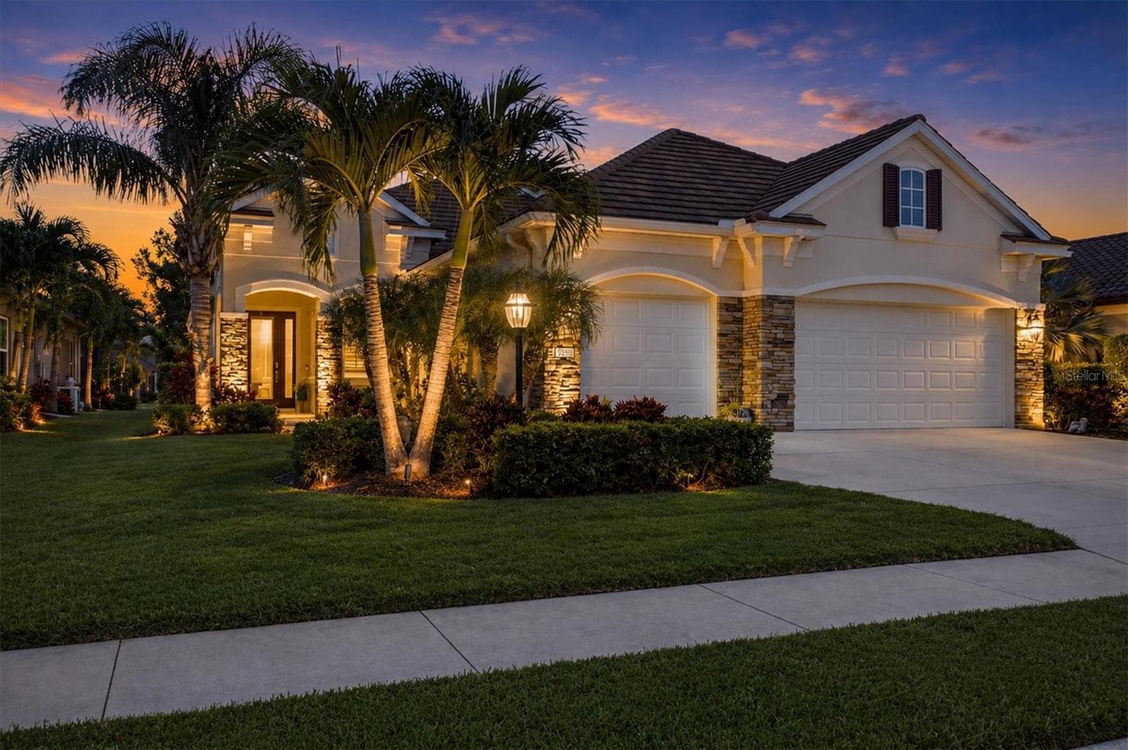 Single Family Residence at 4209 MIDNIGHT BLUE RUN, BRADENTON, photo 5 of 86