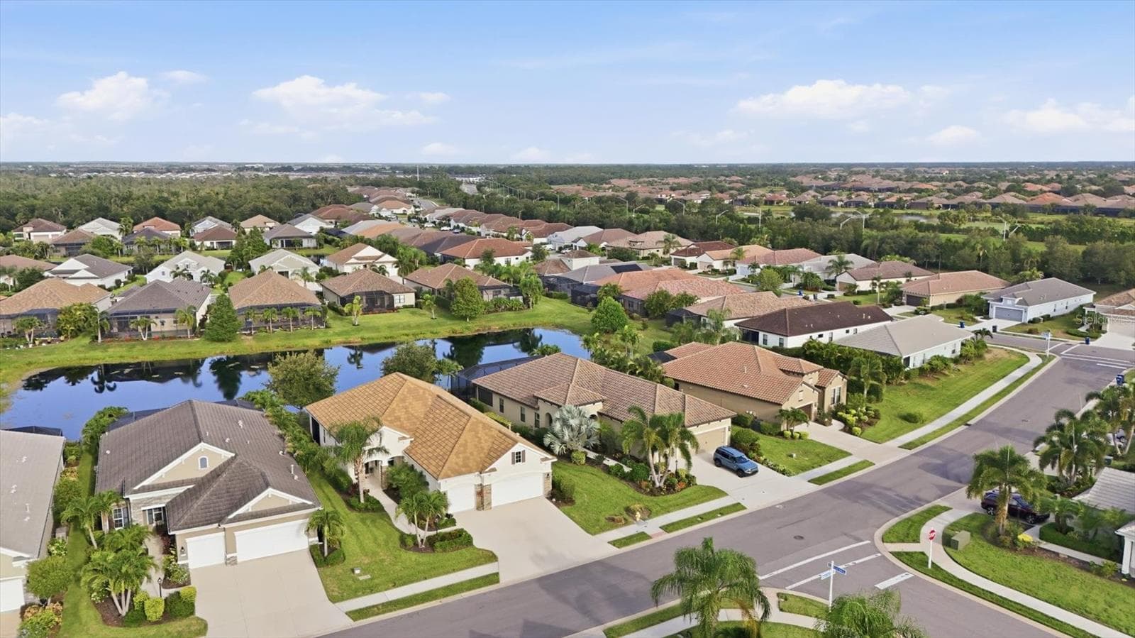 Single Family Residence at 4209 MIDNIGHT BLUE RUN, BRADENTON, photo 8 of 86