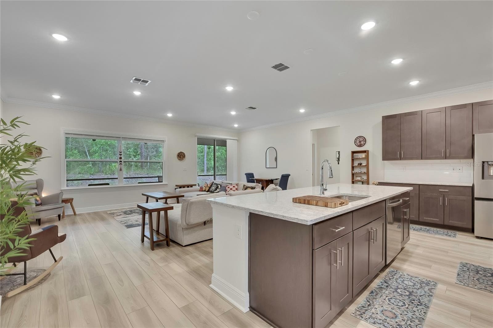 lovely great room view - 32 CARNATION CT, HOMOSASSA