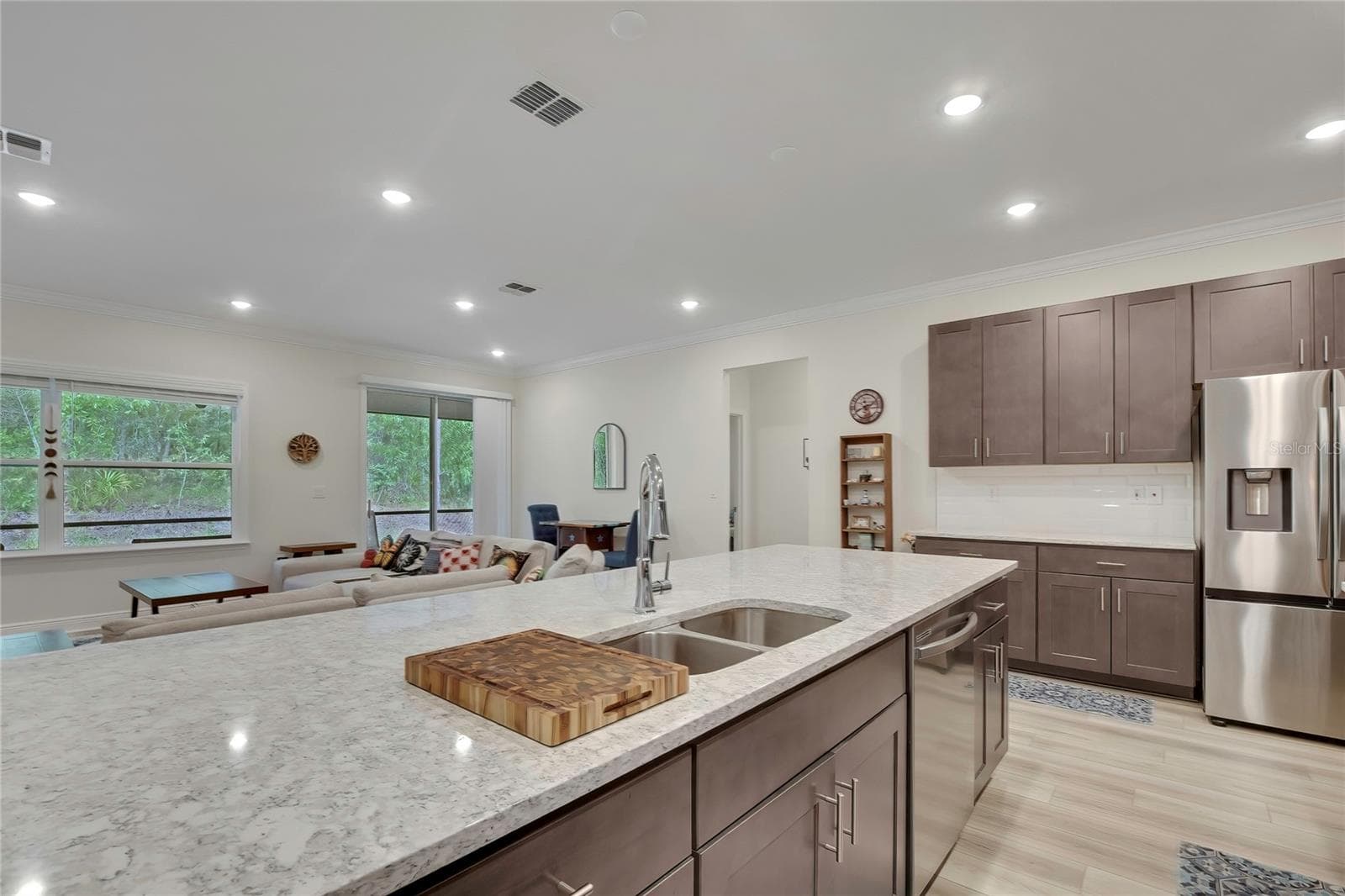 beautiful quartz counter tops - 32 CARNATION CT, HOMOSASSA