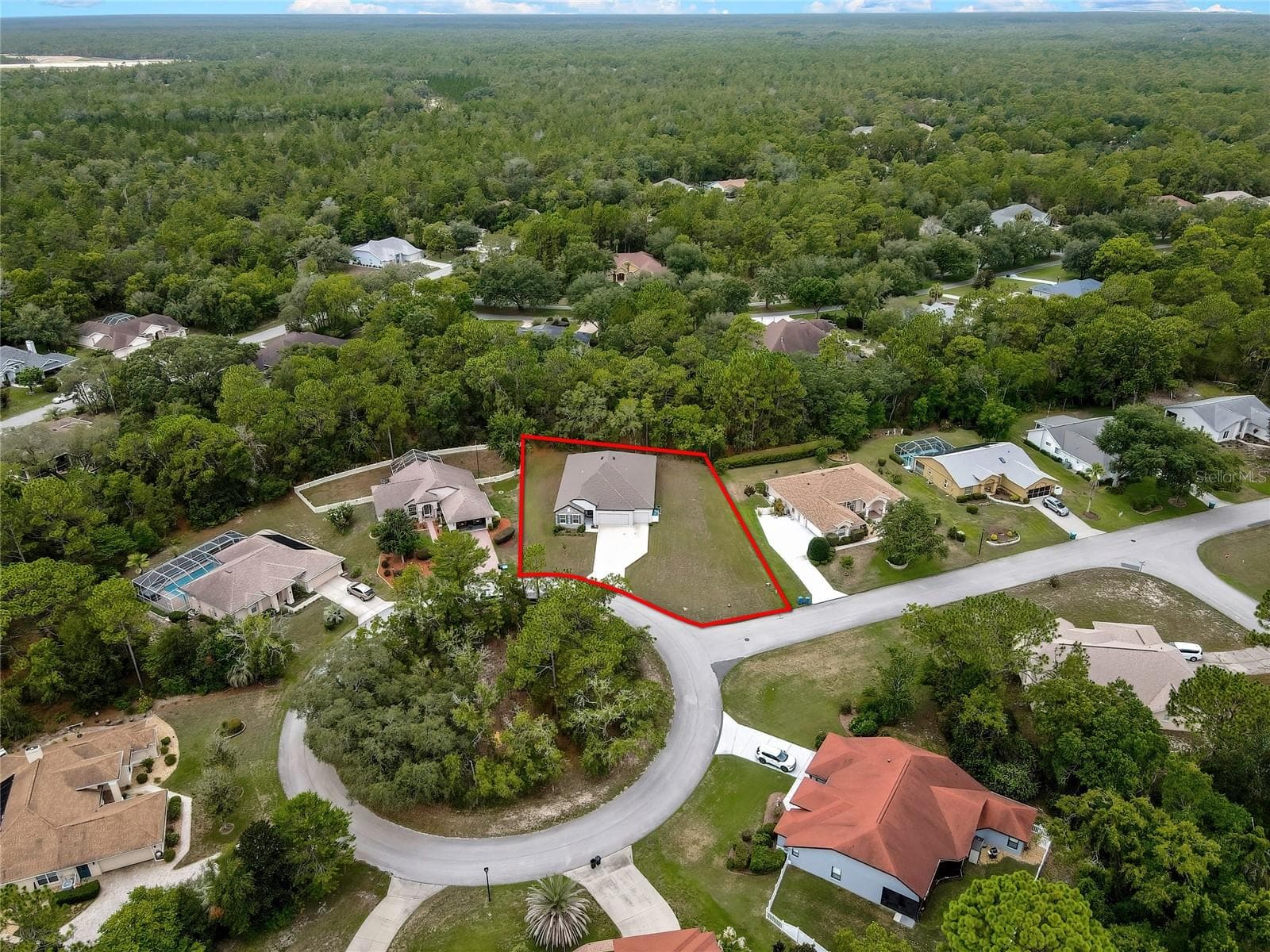 Cul-De-Sac red line of property - 32 CARNATION CT, HOMOSASSA