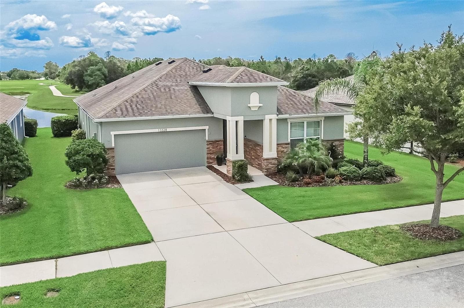 Single Family Residence at 13328 PALMERA VISTA DR, RIVERVIEW, photo 2 of 55