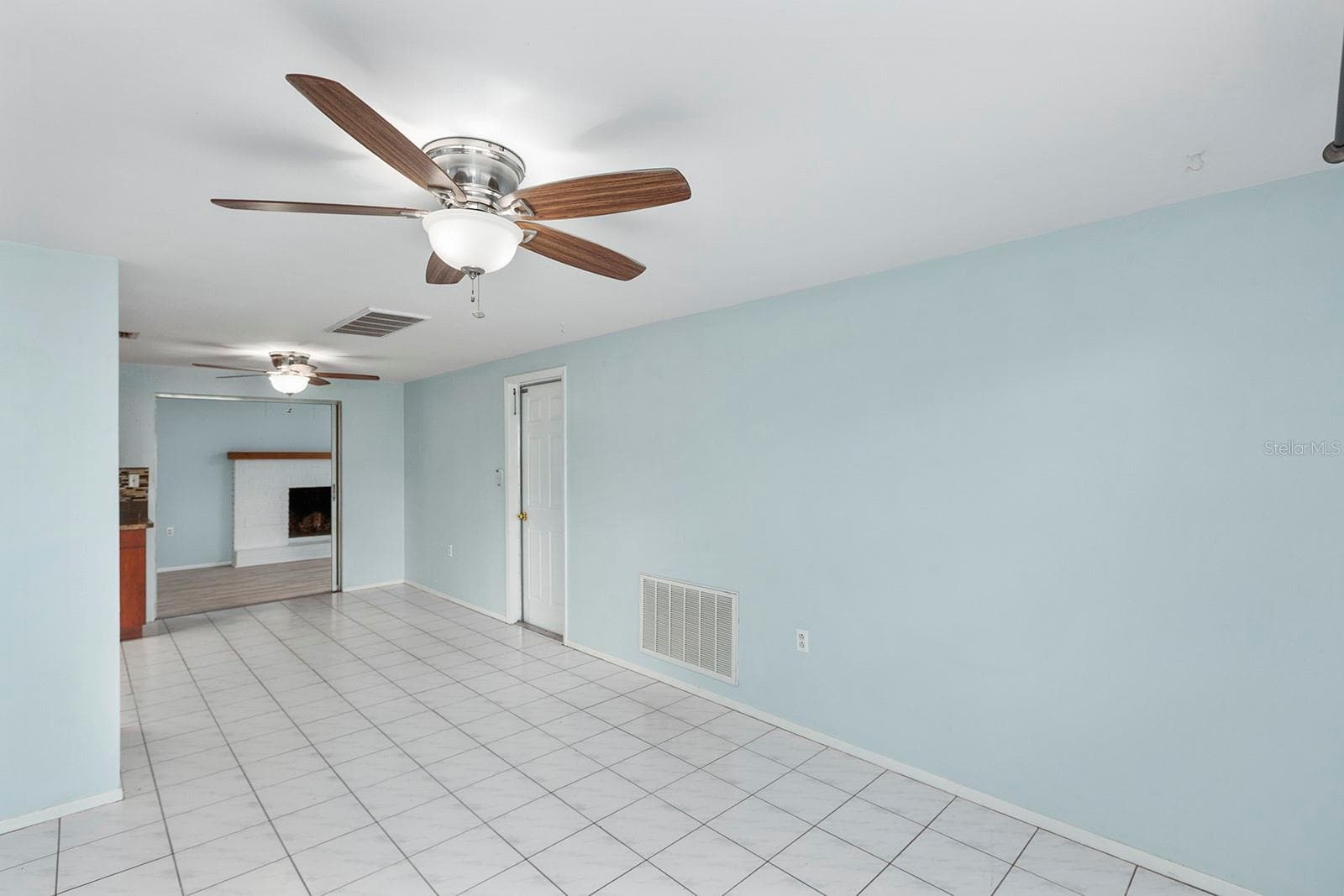 Living/ Dining Room - 3128 KILBURN RD, HOLIDAY
