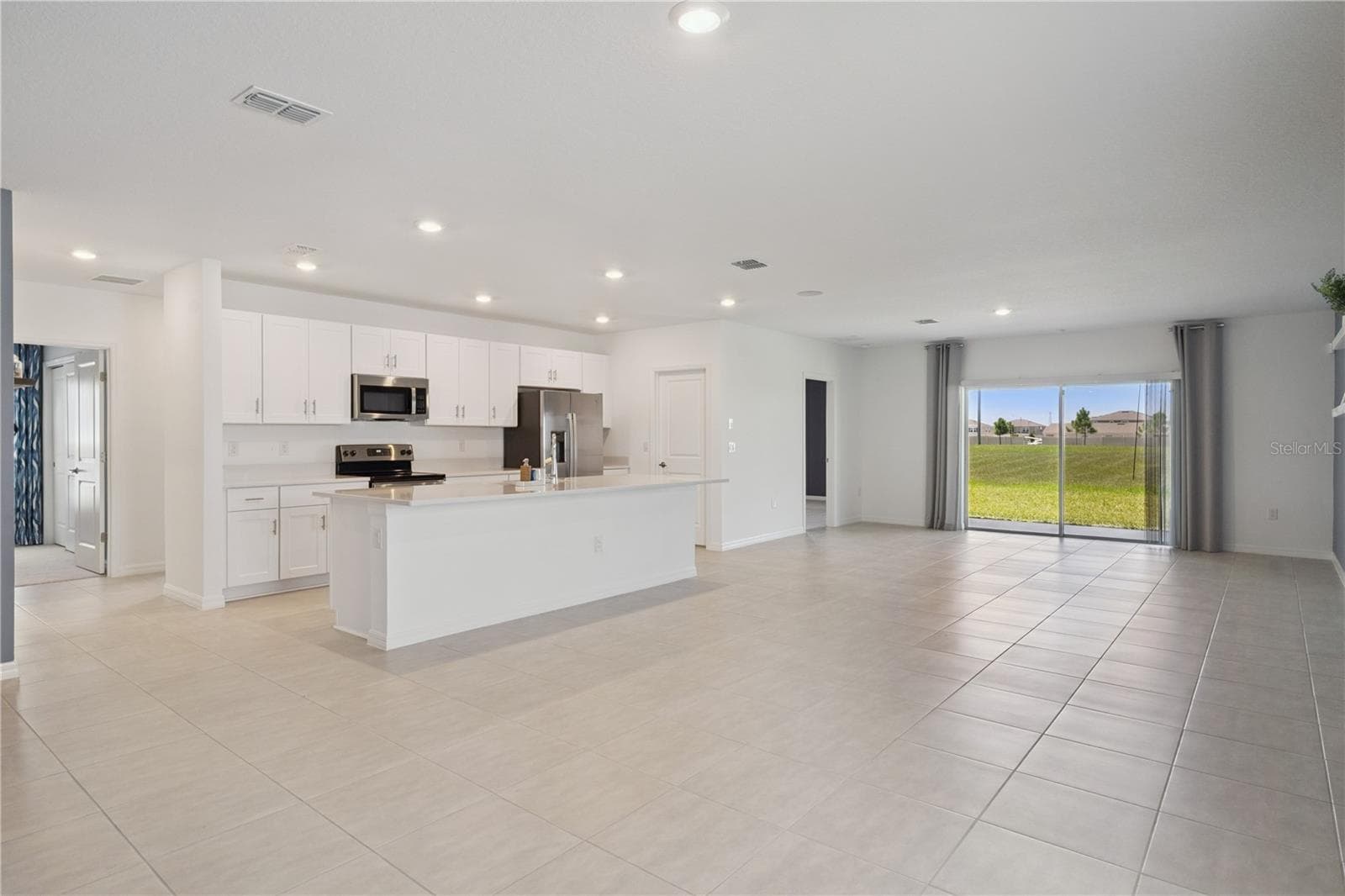 Single Family Residence at 4908 BLUEBELL CT, HAINES CITY, photo 12 of 31