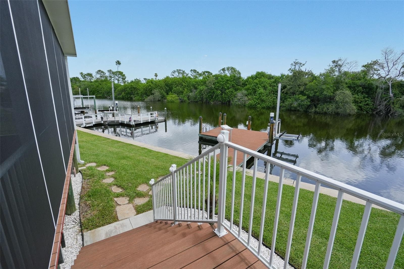 Manufactured Home at 6825 MOUNT ORANGE DR NE #390, ST PETERSBURG, photo 9 of 73