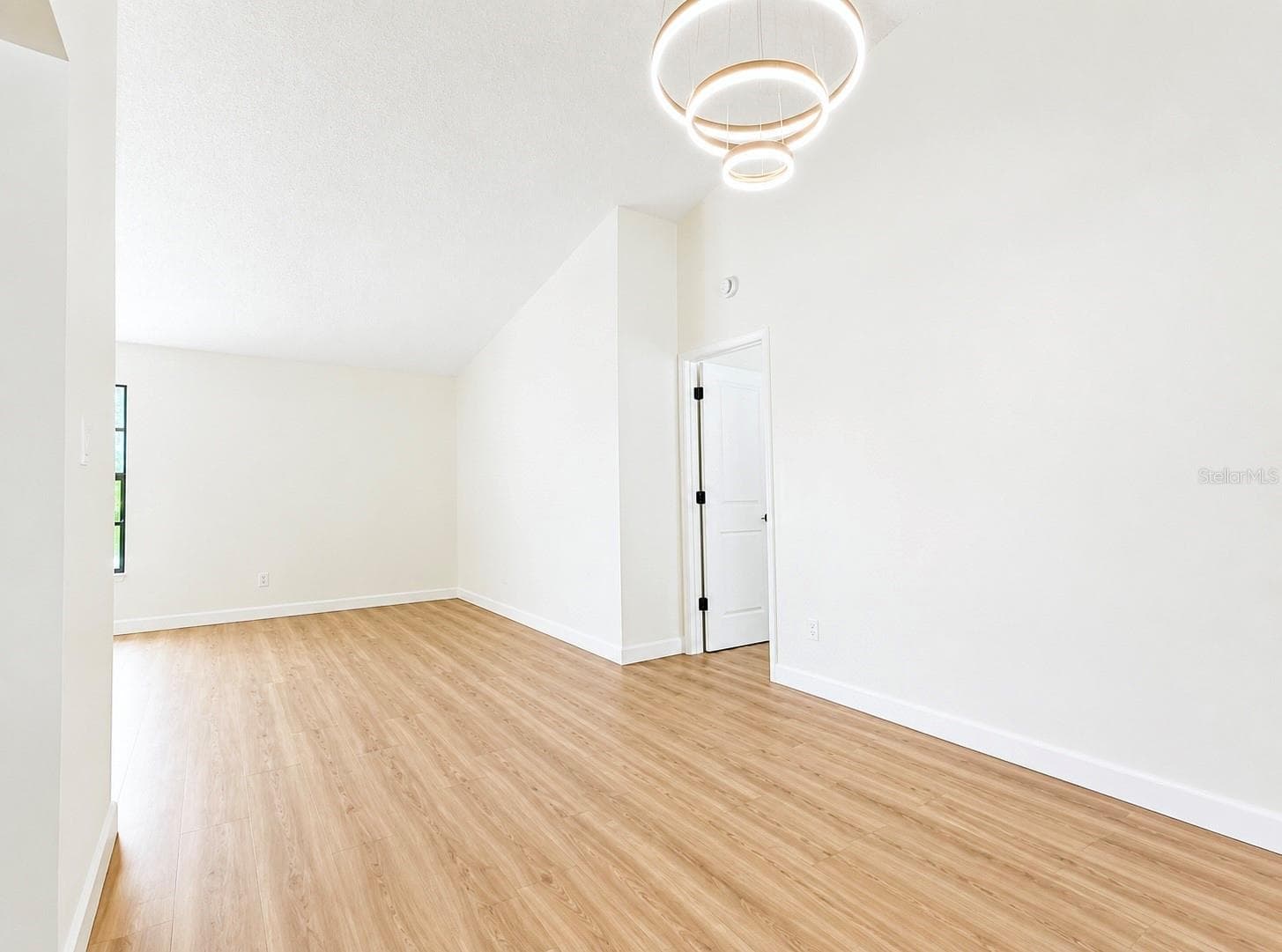Single Family Residence at 324 RINGWOOD CIR, WINTER SPRINGS, photo 9 of 45