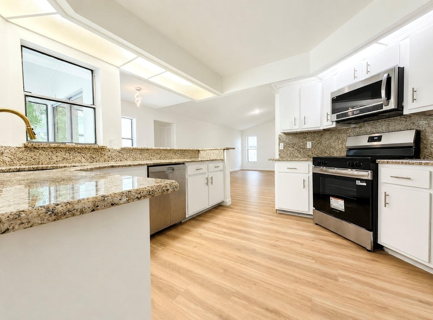 Single Family Residence at 324 RINGWOOD CIR, WINTER SPRINGS, photo 16 of 45
