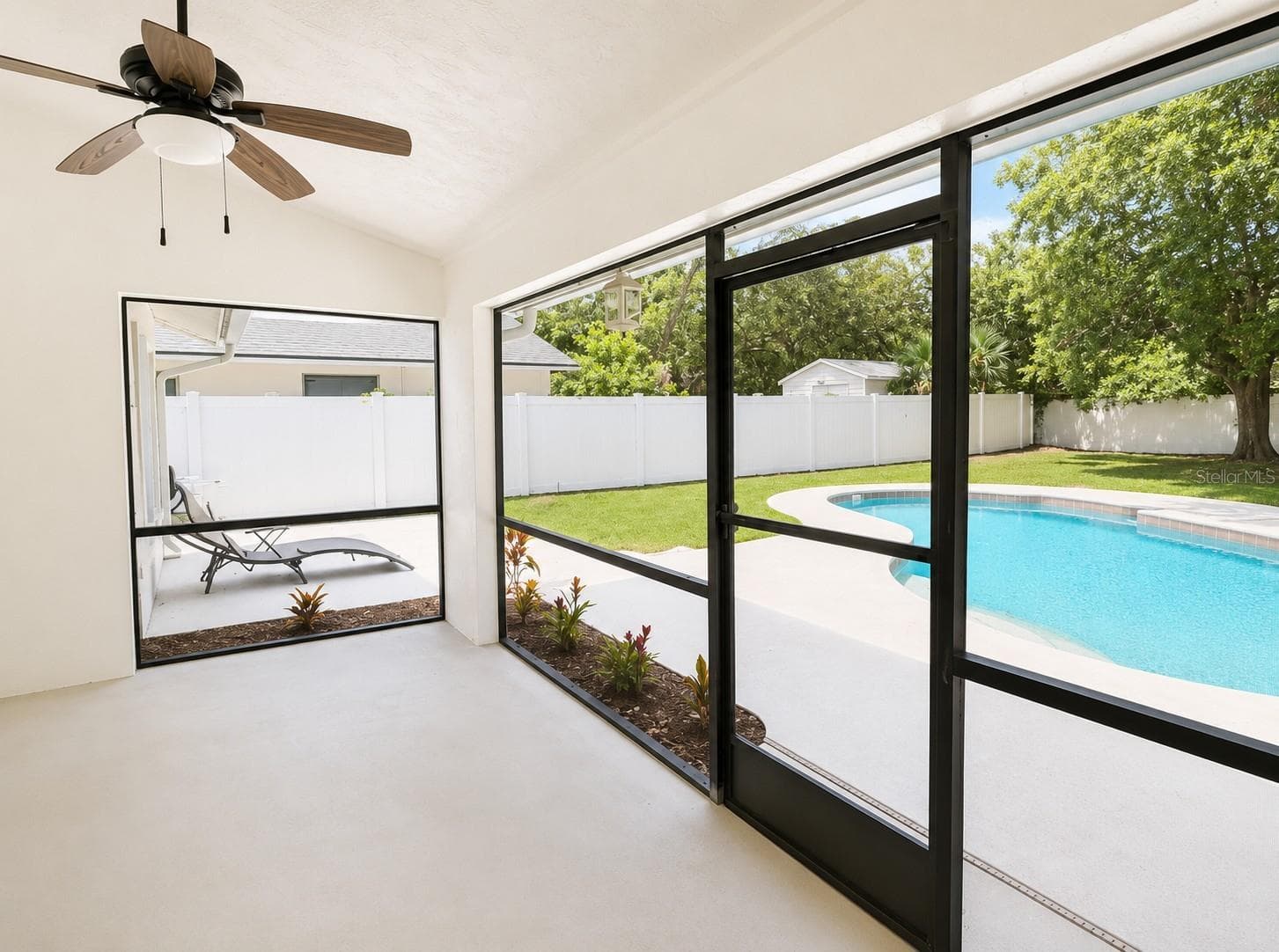 Single Family Residence at 324 RINGWOOD CIR, WINTER SPRINGS, photo 32 of 45