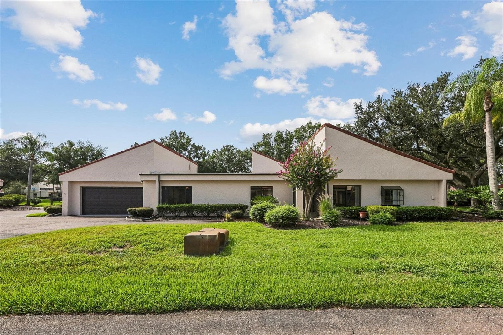 107 SEVILLE CT N