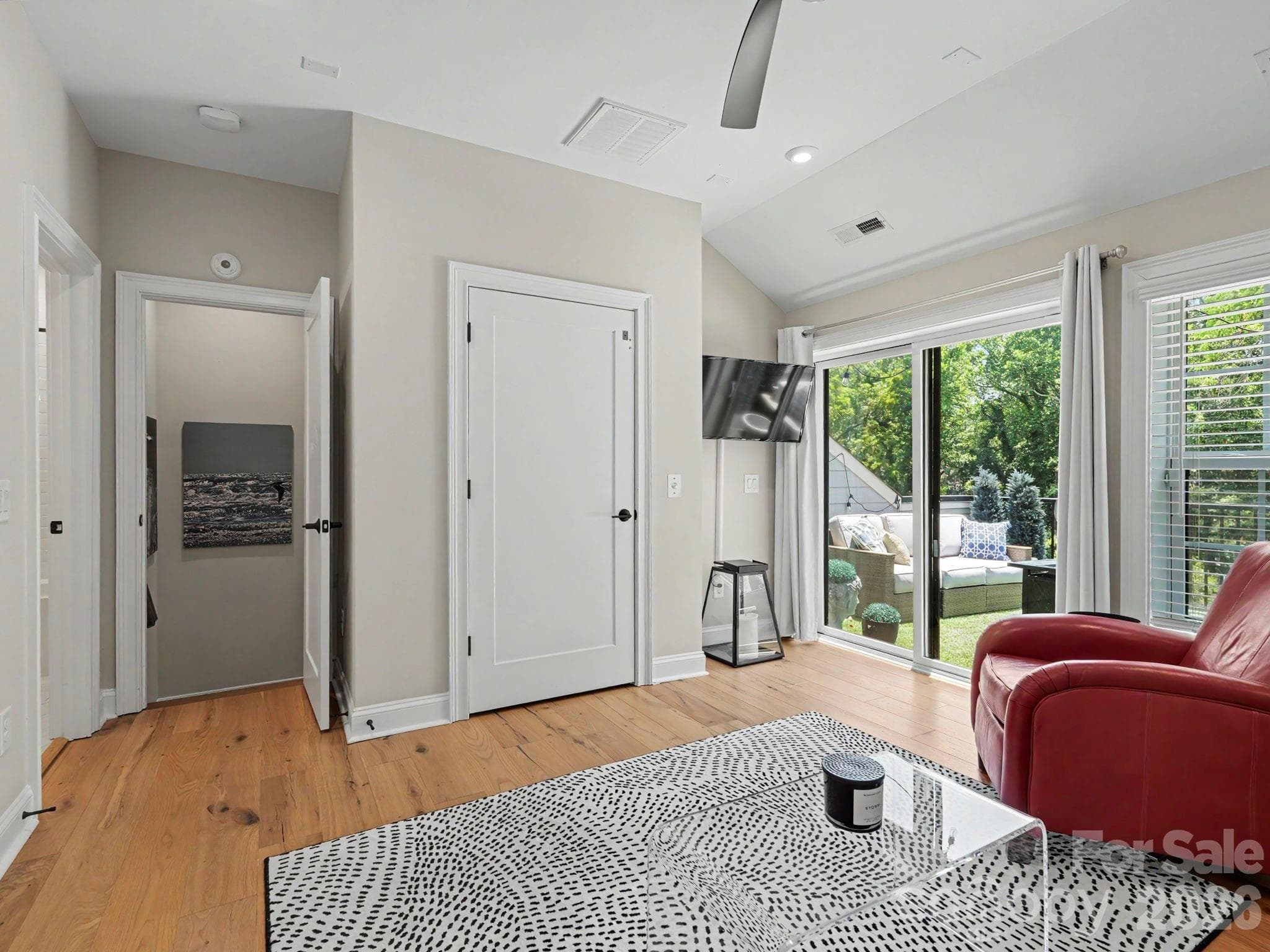 Townhouse at 2523 Deacon Avenue, Charlotte, photo 34 of 47