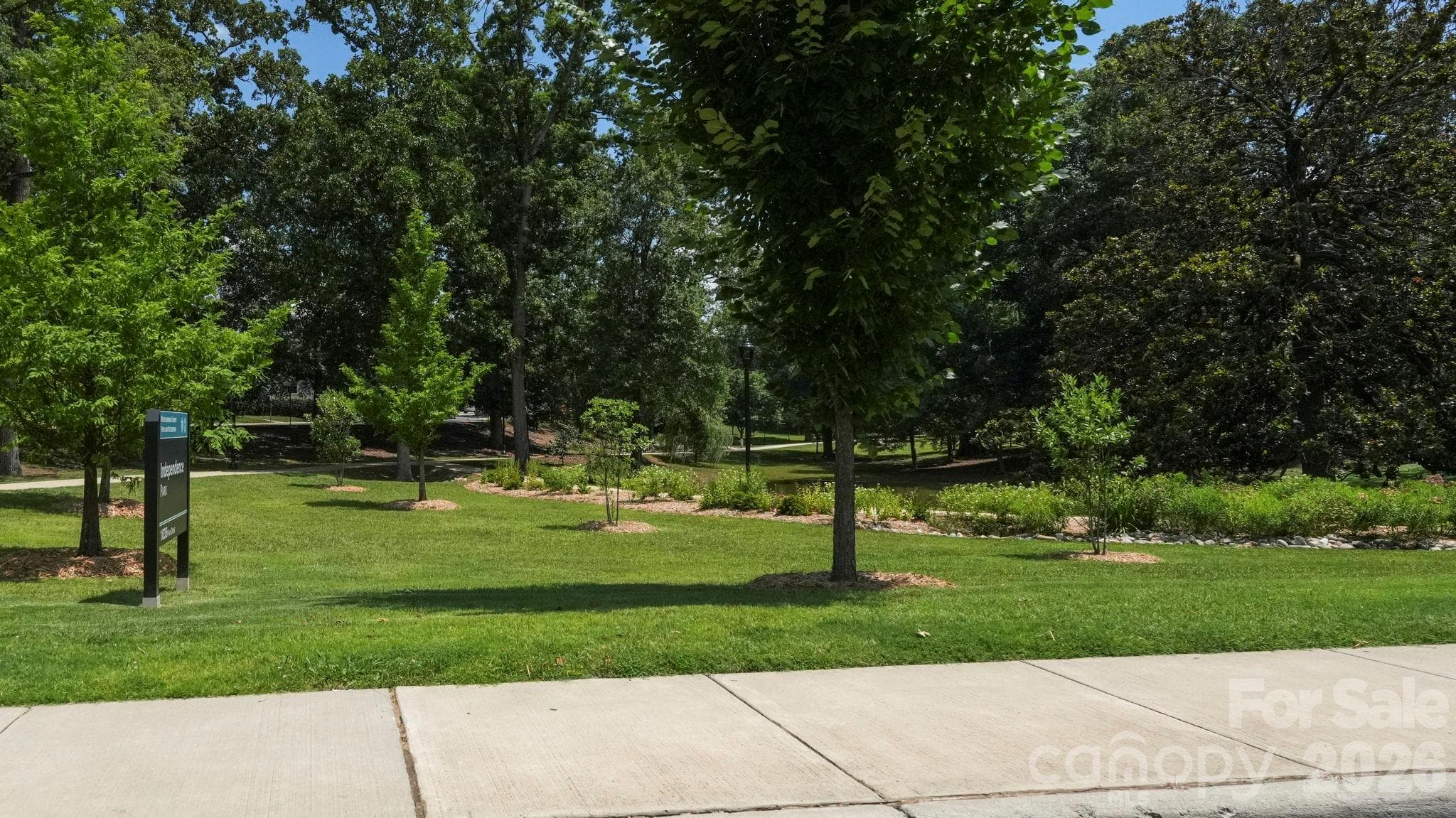 Convenient to Independence Park - 2523 Deacon Avenue, Charlotte