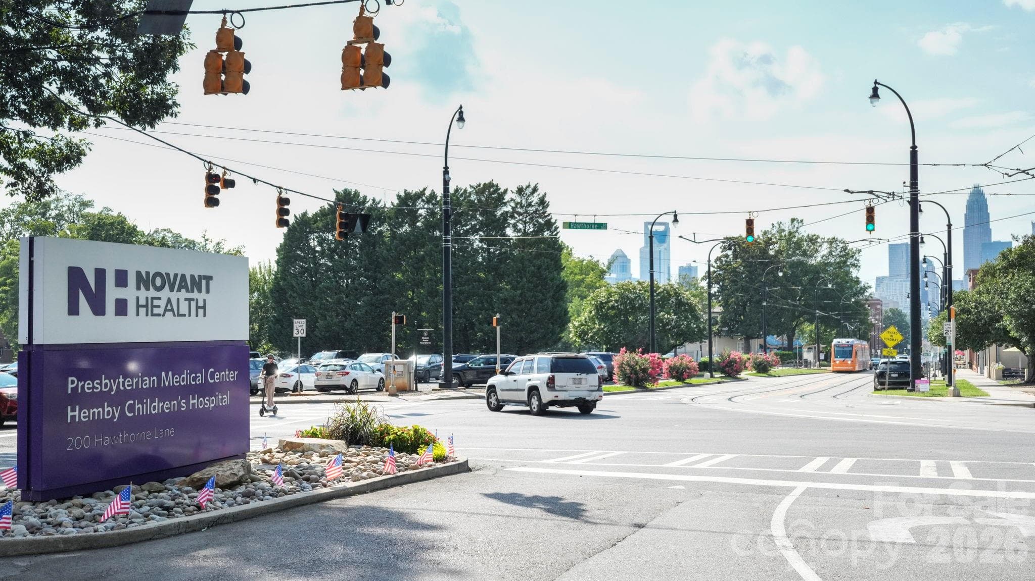 Convenient to Hospitals - Atrium Main and Novant Main - 2523 Deacon Avenue, Charlotte