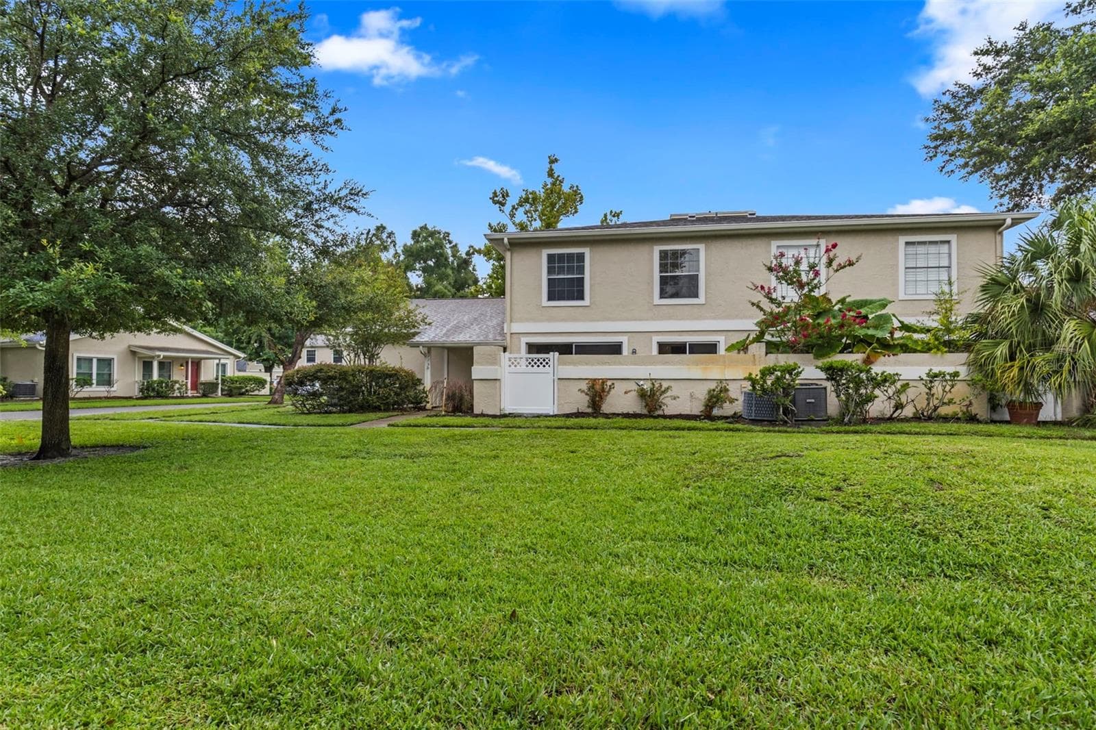 Townhouse at 6226 GOLDENMOSS WAY #6226, TAMPA, photo 30 of 36