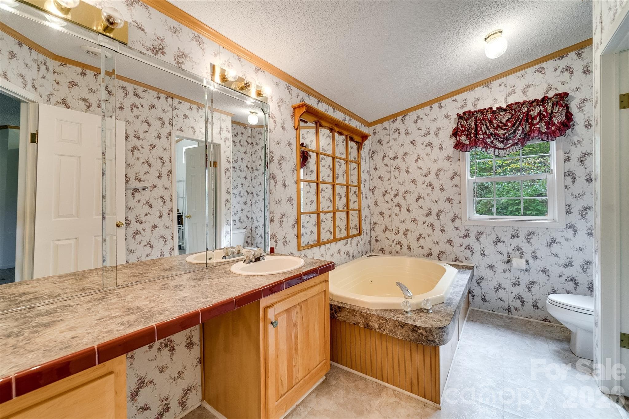 Single Family Residence at 197 Savannah Meadows Trail, Sylva, photo 13 of 45