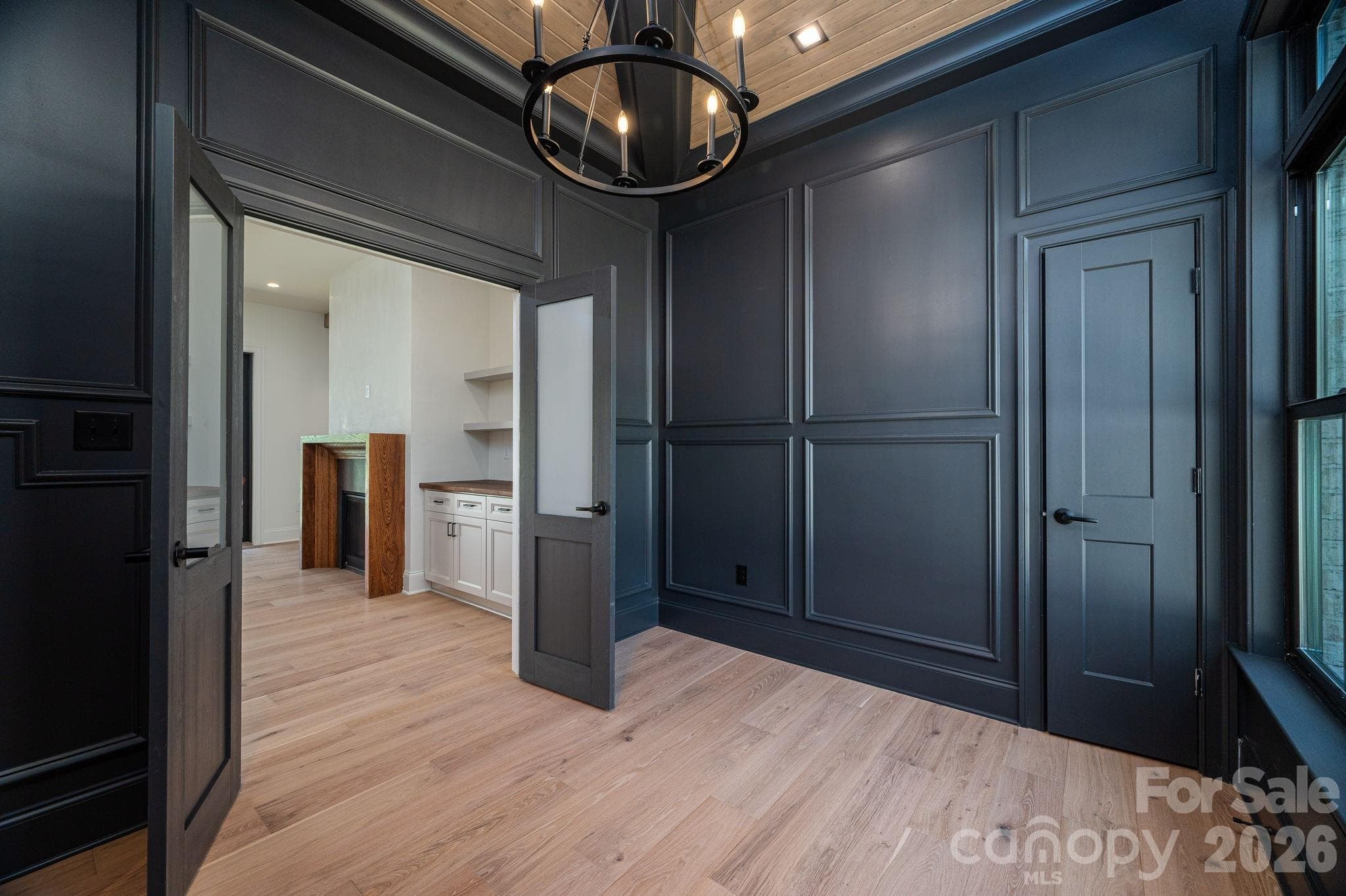 Color-Drenched Office with beautiful molding - 526 N Aspen Street, Lincolnton