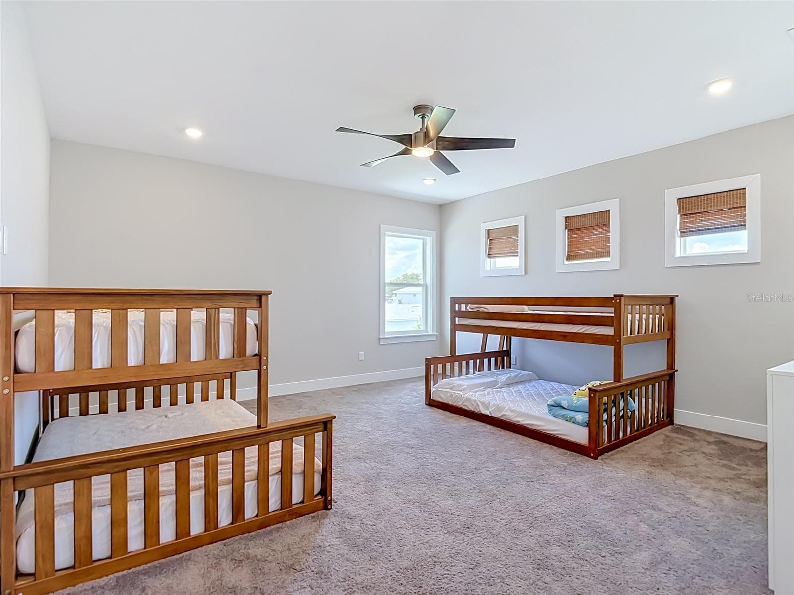 Single Family Residence at 8891 DRUMMER PLANK DR, WESLEY CHAPEL, photo 18 of 34