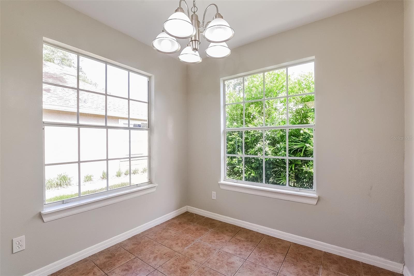 Single Family Residence at 1347 BLACK WILLOW TRL, ALTAMONTE SPRINGS, photo 6 of 22