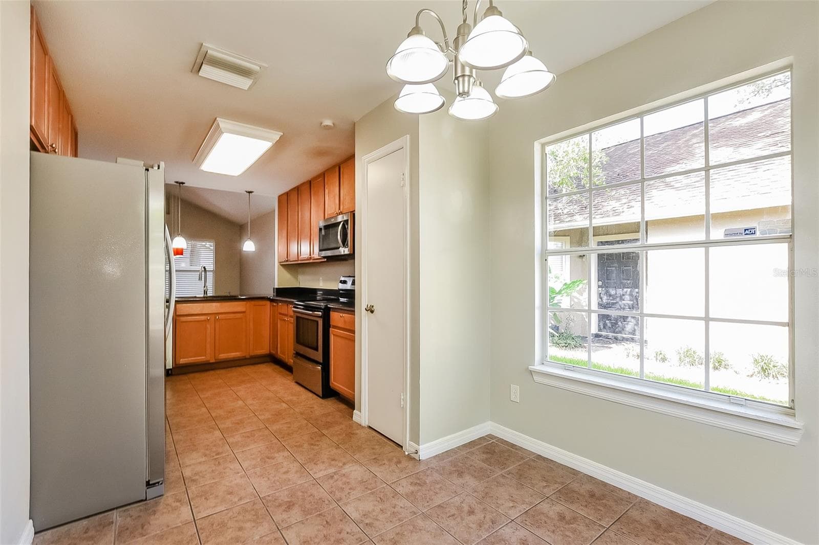 Single Family Residence at 1347 BLACK WILLOW TRL, ALTAMONTE SPRINGS, photo 9 of 22