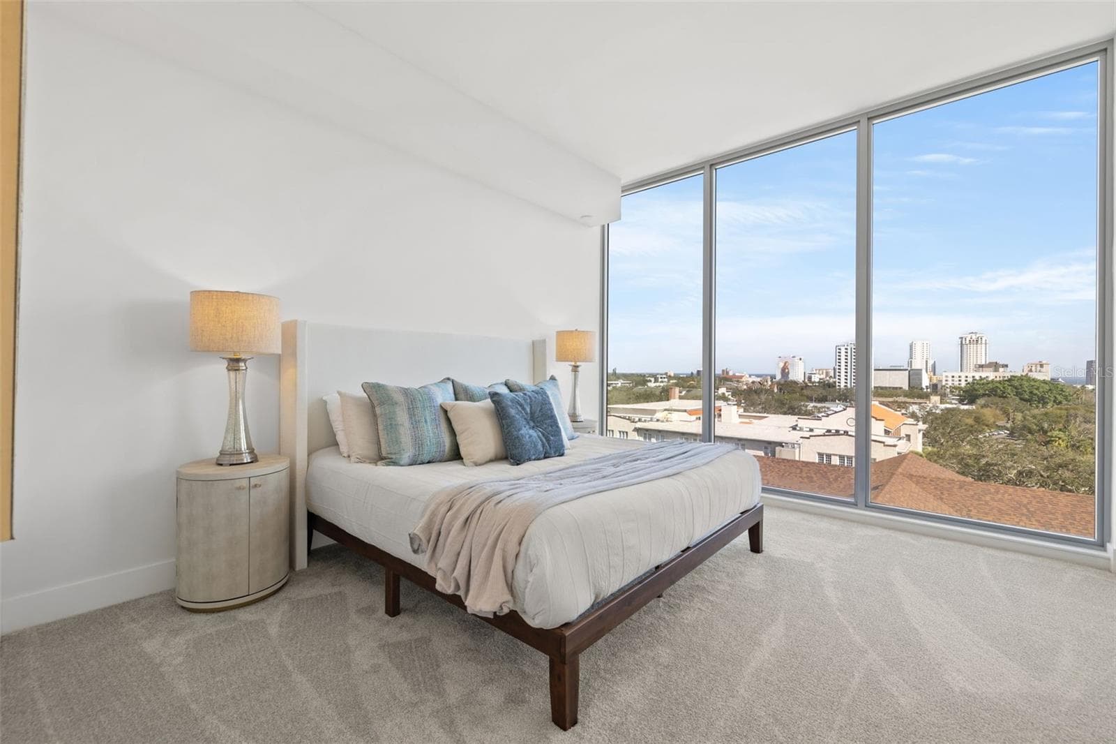 Large master bedroom with 4 windows! - 777 3RD AVE N #805, ST PETERSBURG