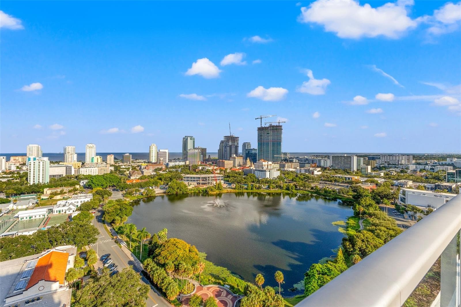 Rooftop Mirror Lake, skyline and Tampa Bay views - 777 3RD AVE N #805, ST PETERSBURG