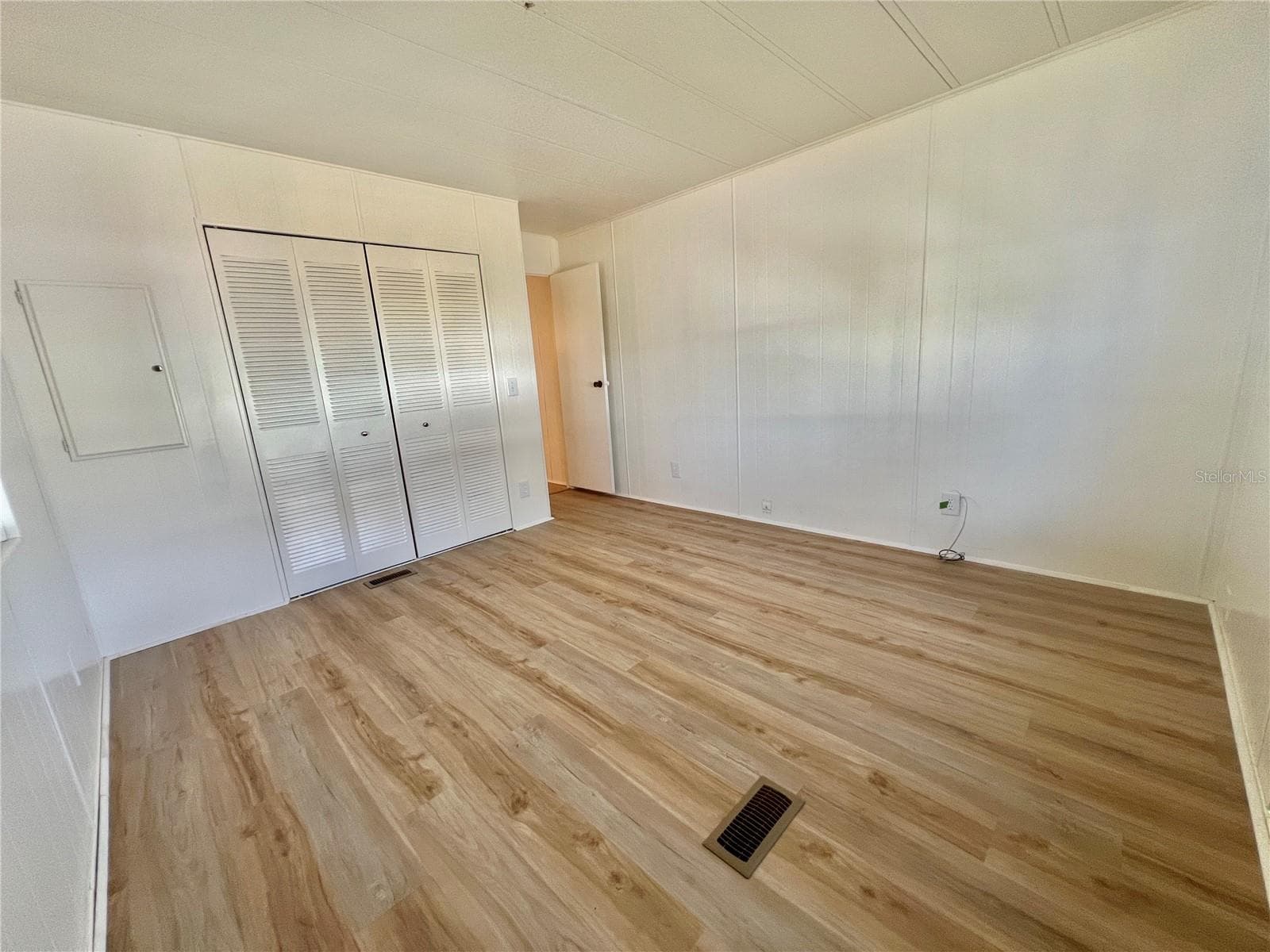 Mobile Home at 222 HAWTHORNE BLVD, LEESBURG, photo 36 of 58