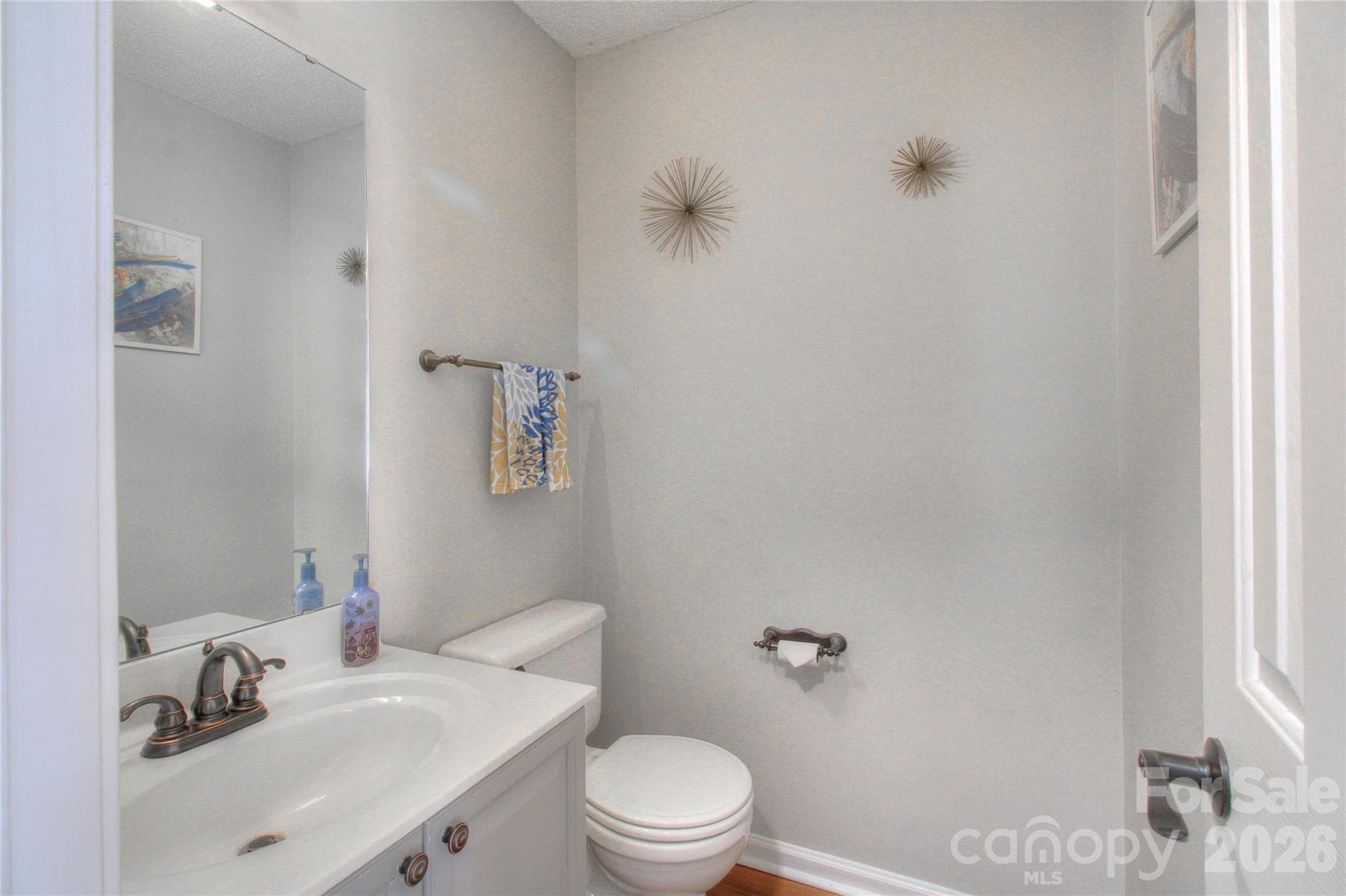 Single Family Residence at 7800 Kingston Drive, Waxhaw, photo 14 of 41