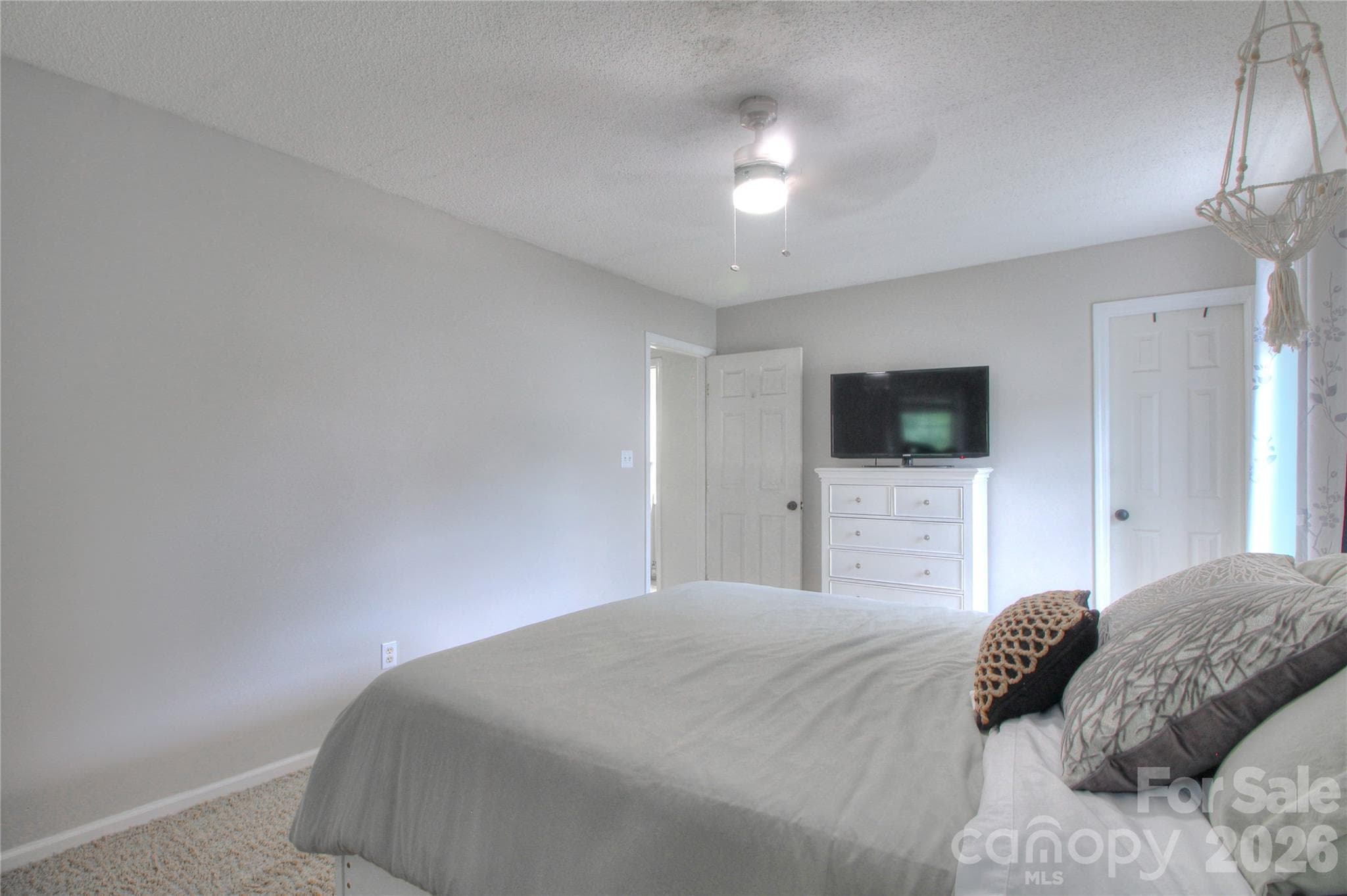 Single Family Residence at 7800 Kingston Drive, Waxhaw, photo 17 of 41