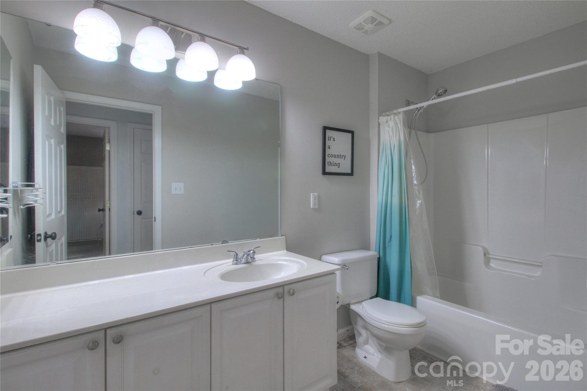 Single Family Residence at 7800 Kingston Drive, Waxhaw, photo 18 of 41