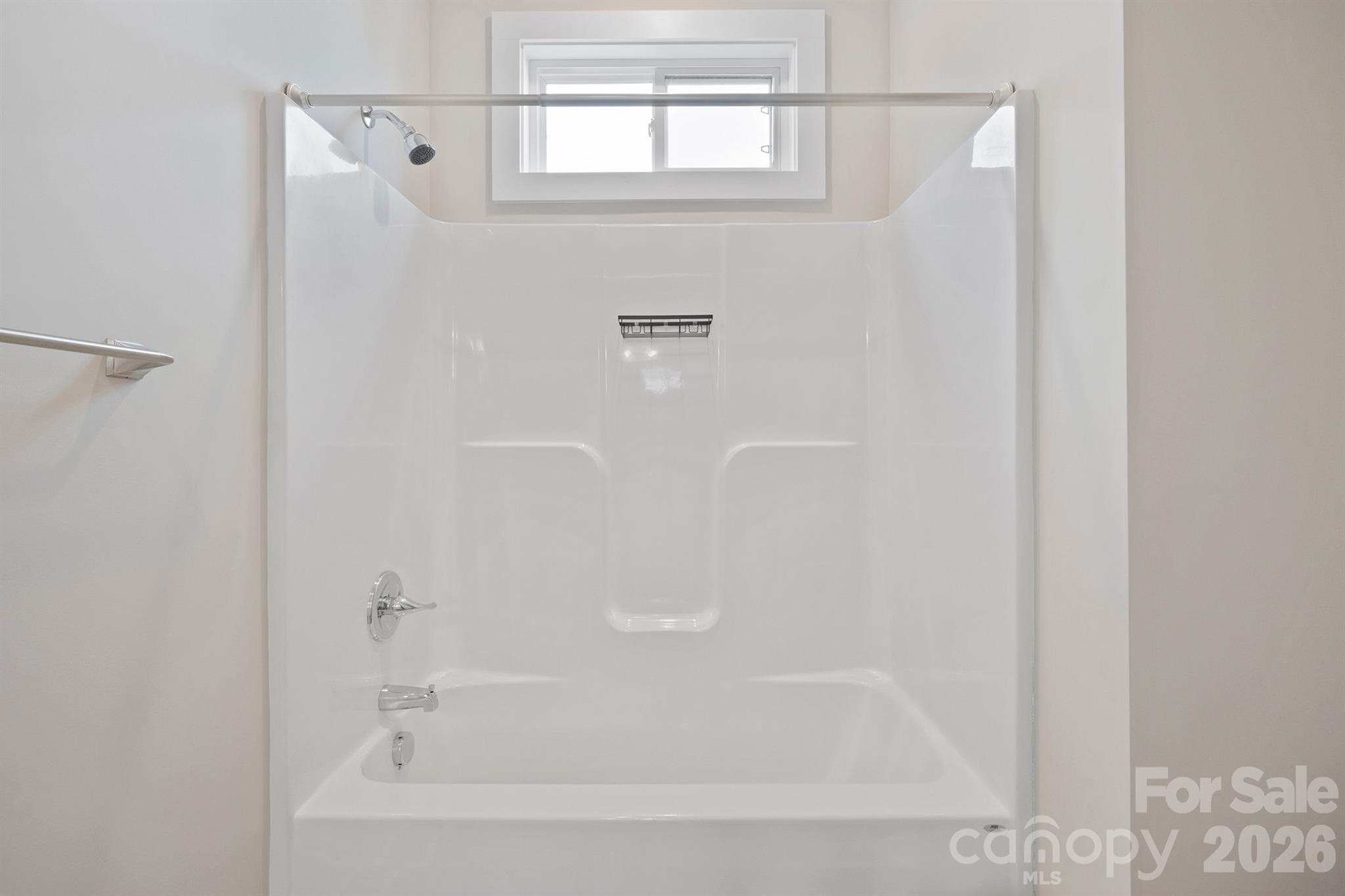 Guest Bath - 1544 Farmington Hills Drive, Conover