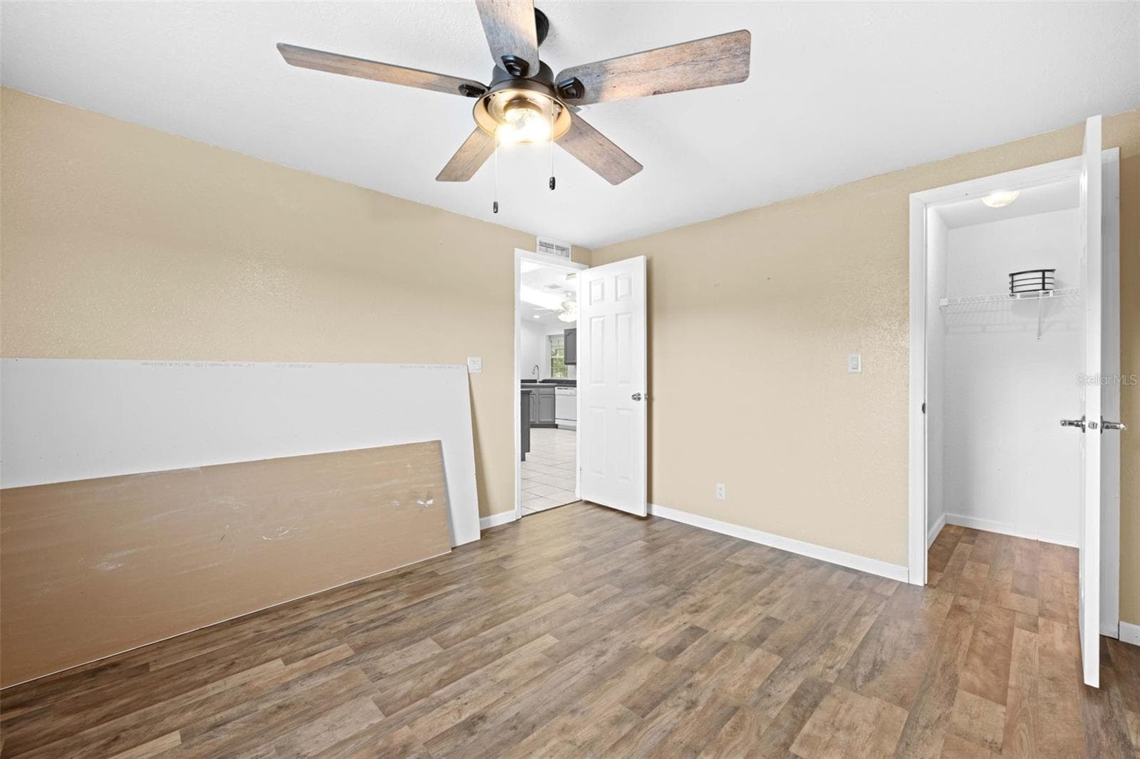 Manufactured Home at 33320 LARKIN RD, DADE CITY, photo 42 of 60